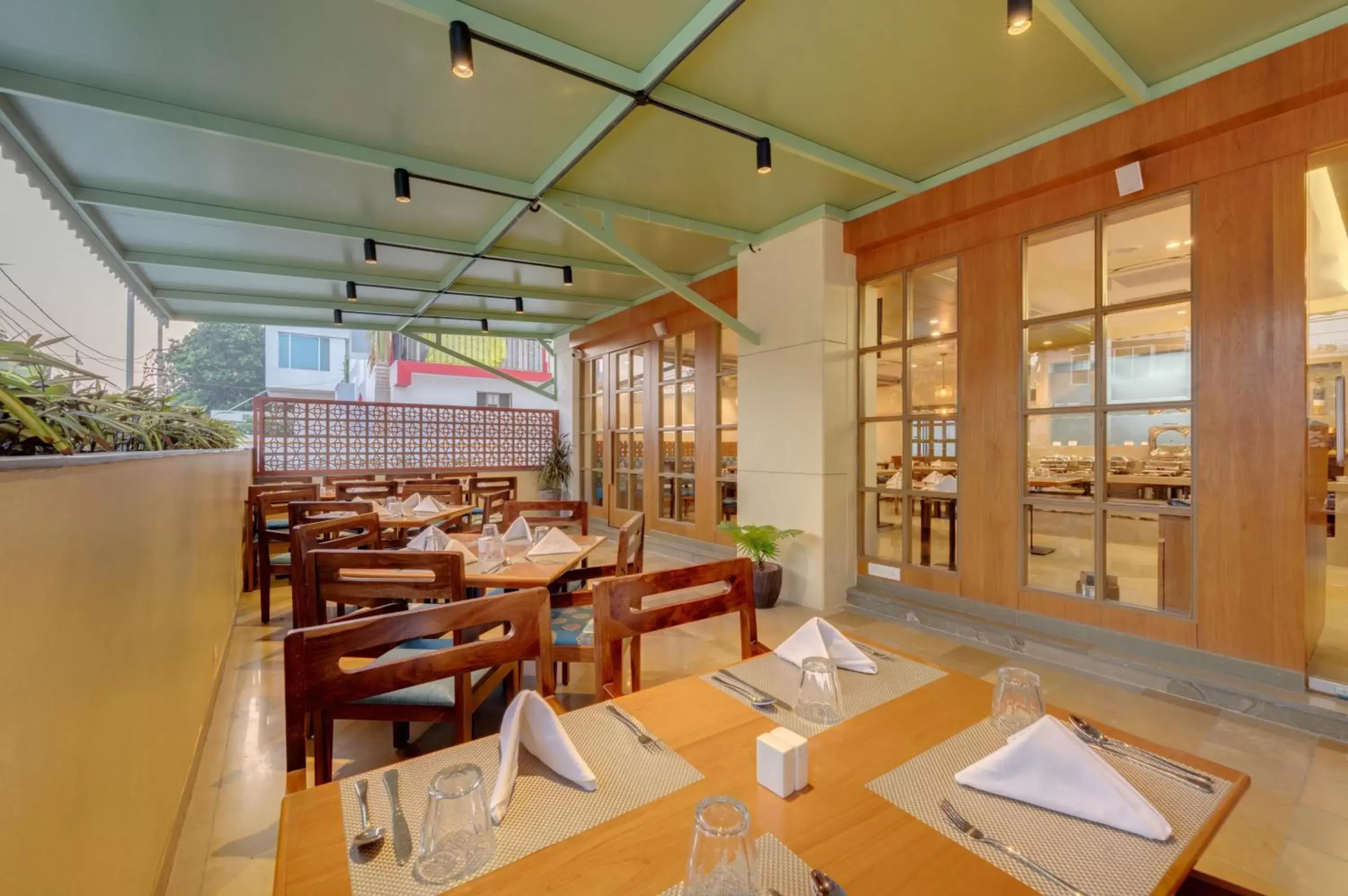 Restaurant/places to eat in The Beacon Hotel Vadodara Restaurant/places to eat in The Beacon Hotel Vadodara