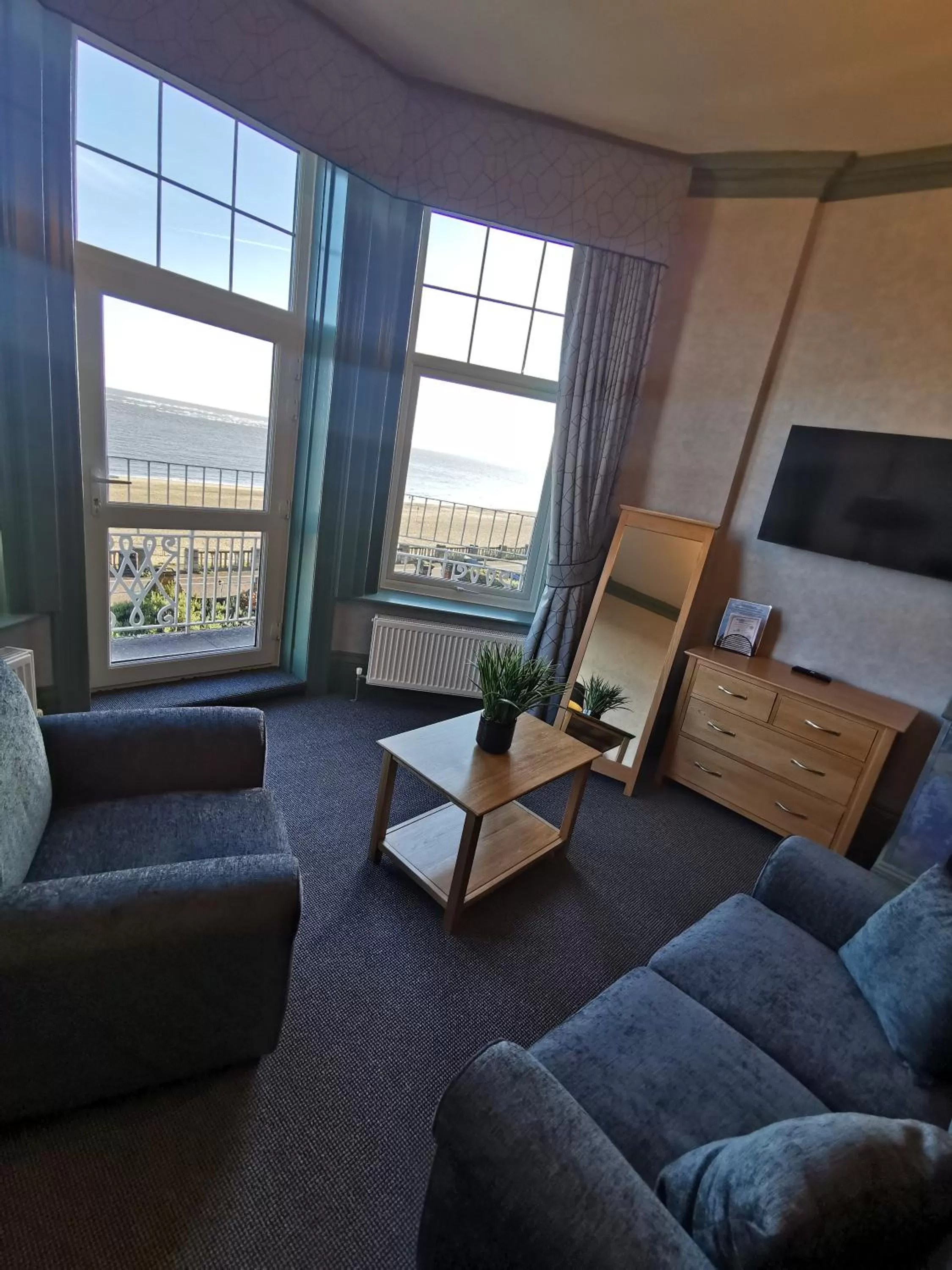 Seating Area in Hotel Victoria