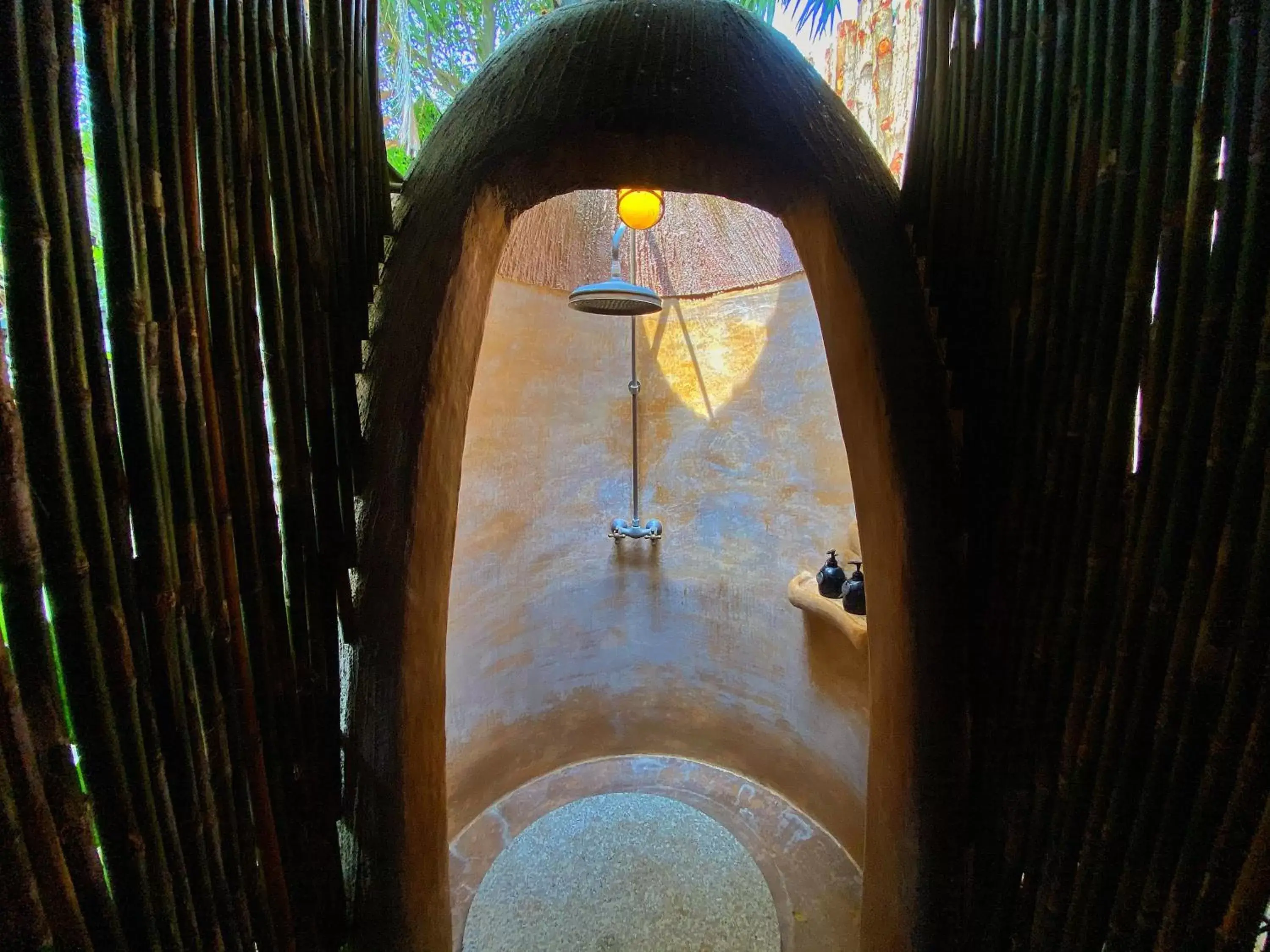 Open Air Bath, Bathroom in La A Natu Bed & Bakery
