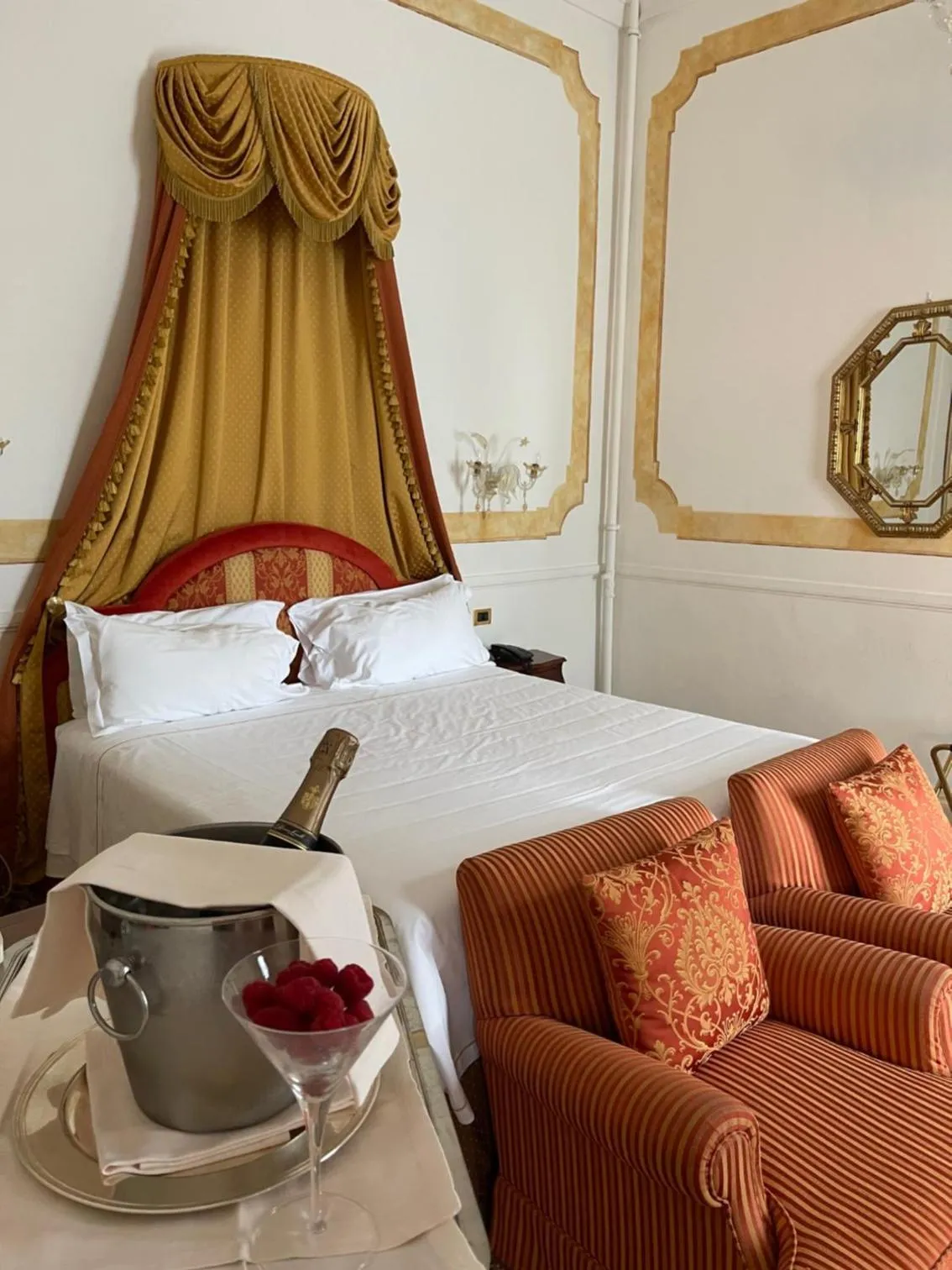 Bedroom, Bed in Hotel Villa Condulmer