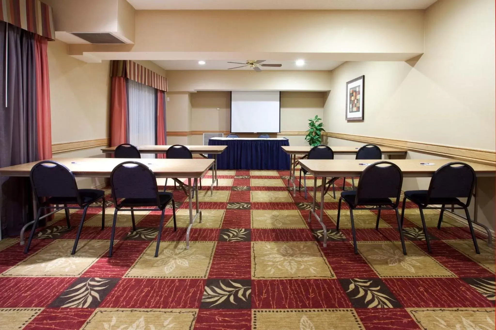 Meeting/conference room in Holiday Inn Express Heber City, an IHG Hotel