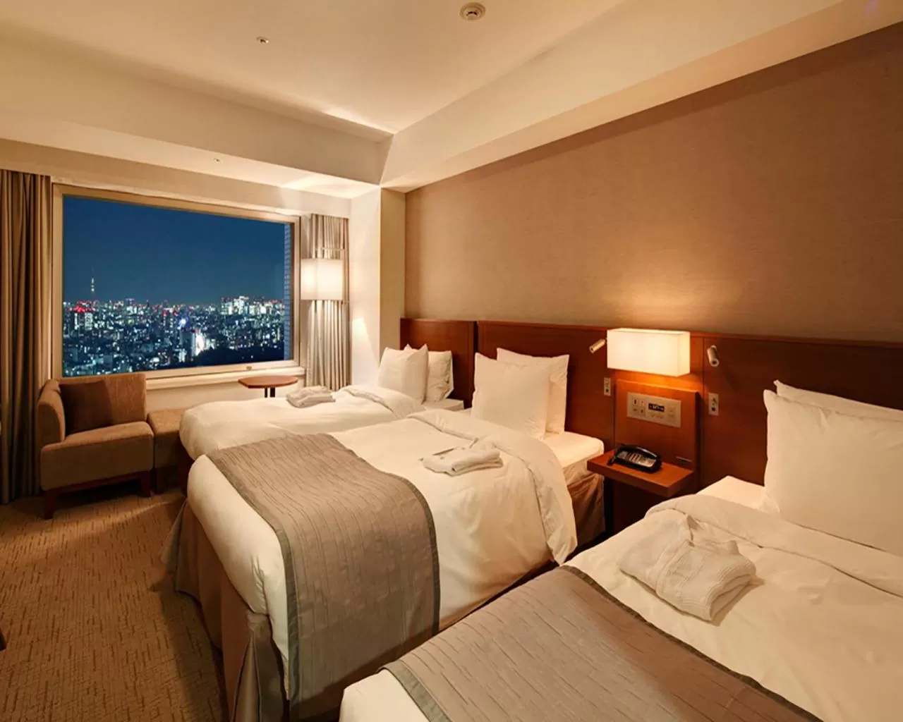 Photo of the whole room, Bed in Odakyu Hotel Century Southern Tower