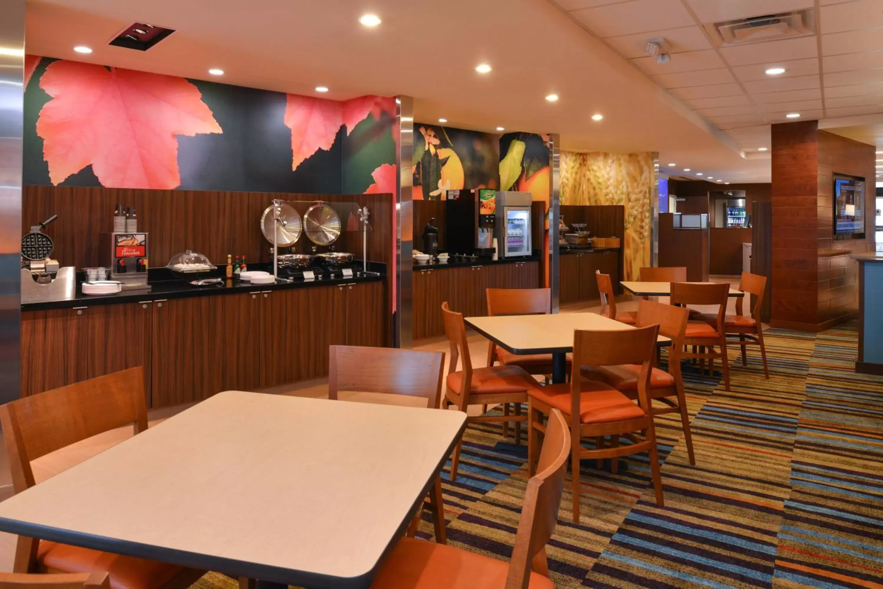 Breakfast, Restaurant/Places to Eat in Fairfield Inn & Suites by Marriott Santa Cruz