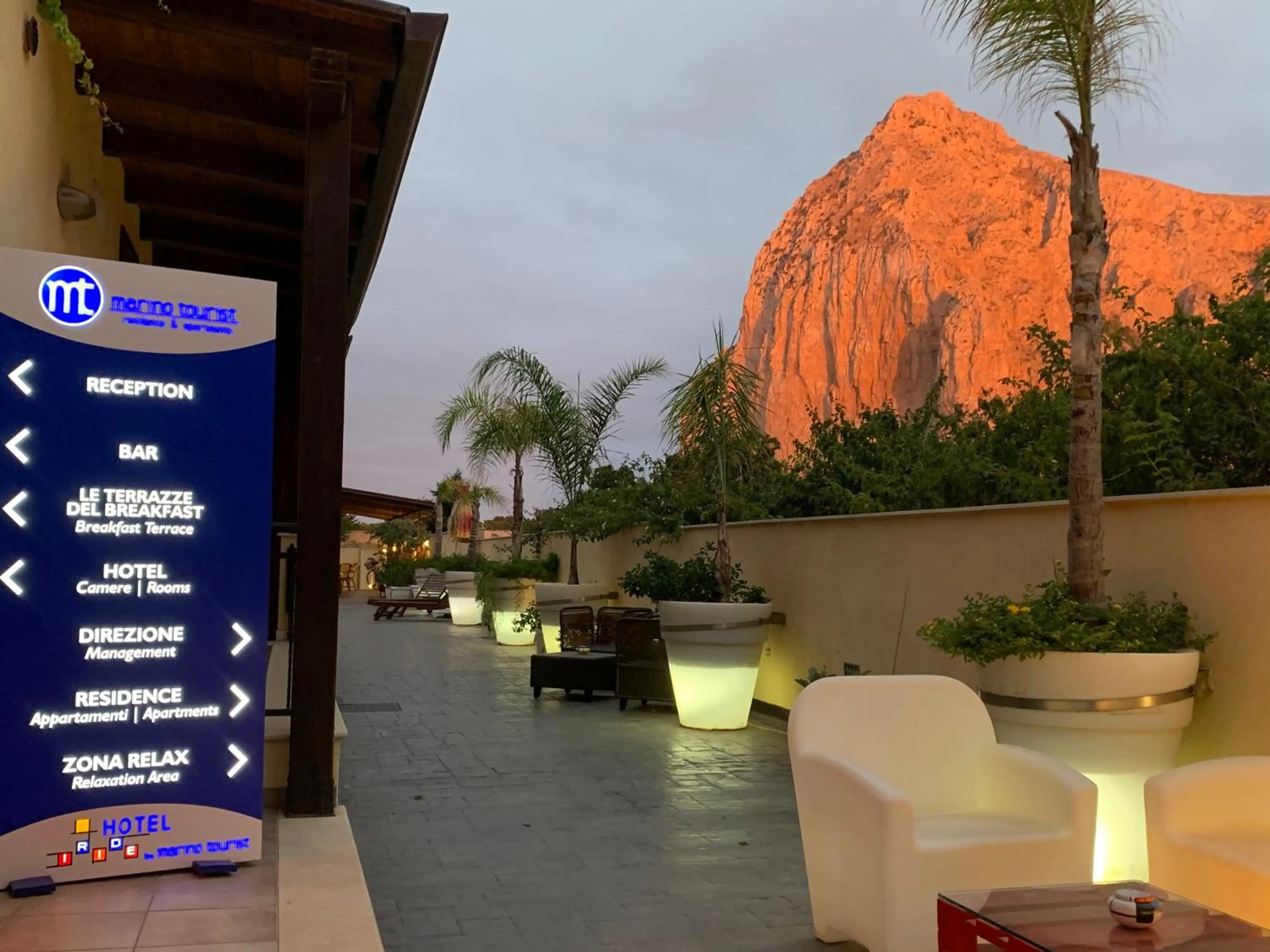 Patio in Hotel Iride by Marino Tourist