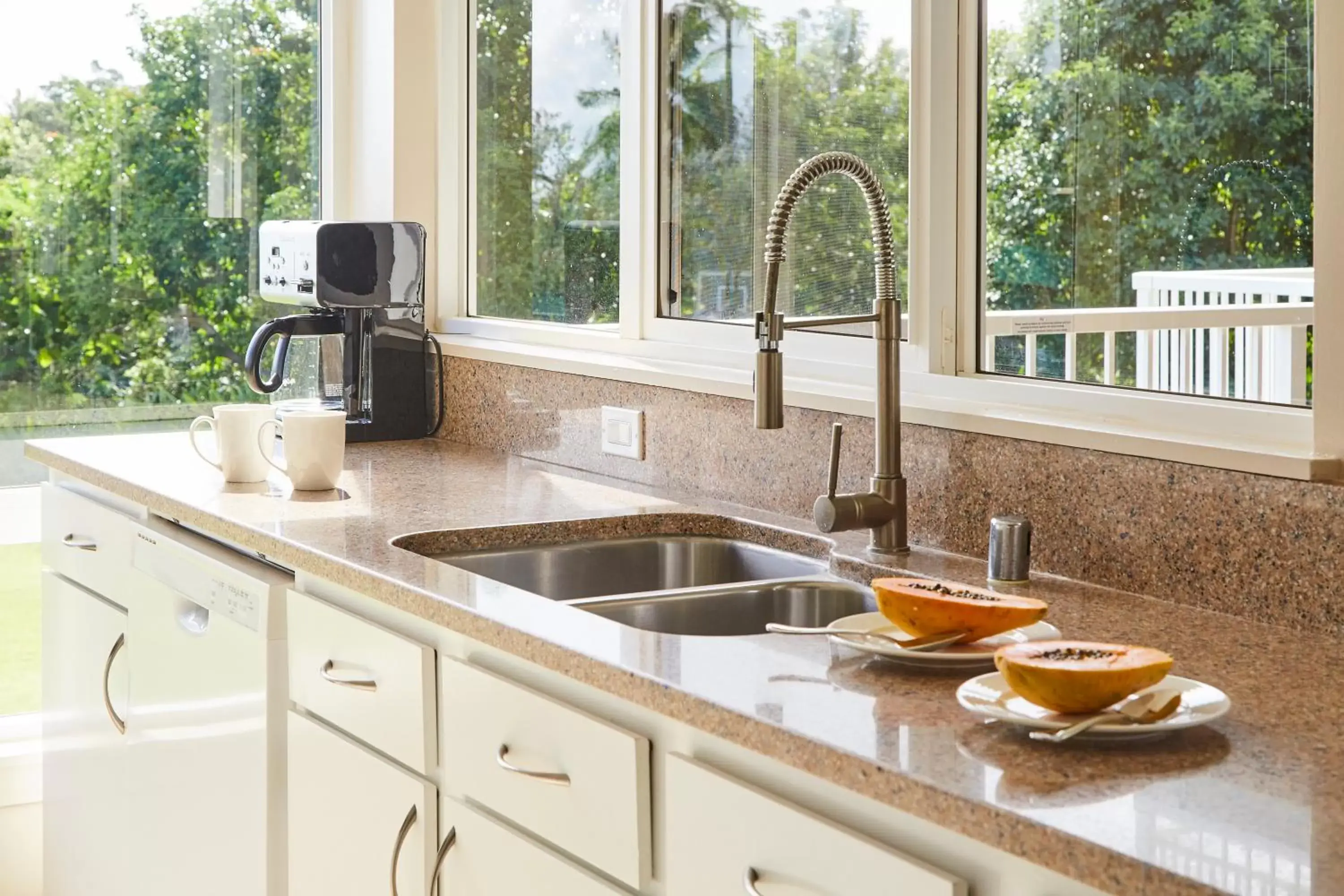 Kitchen or kitchenette in The Cliffs at Princeville