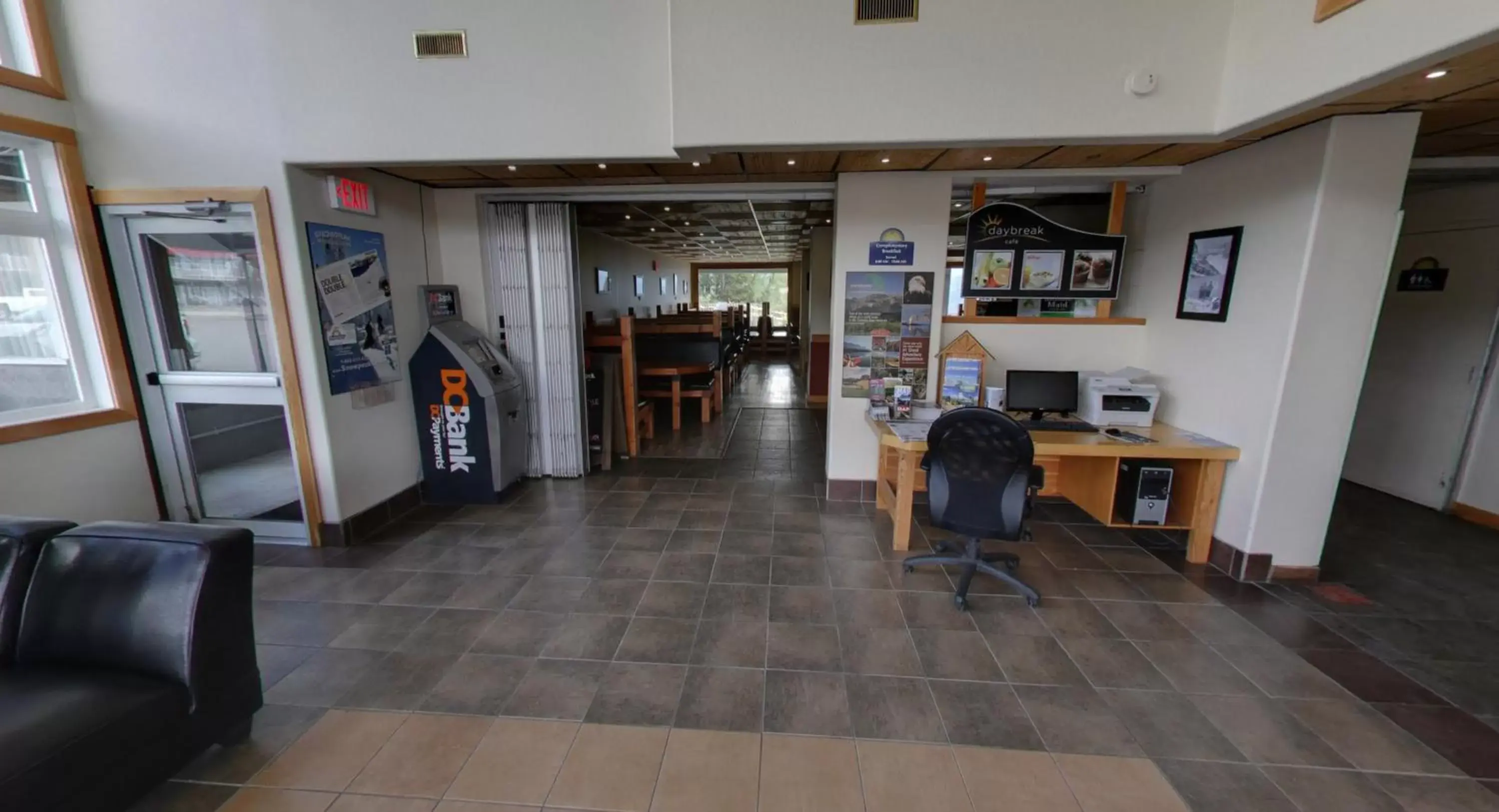 Lobby or reception in Days Inn by Wyndham Golden