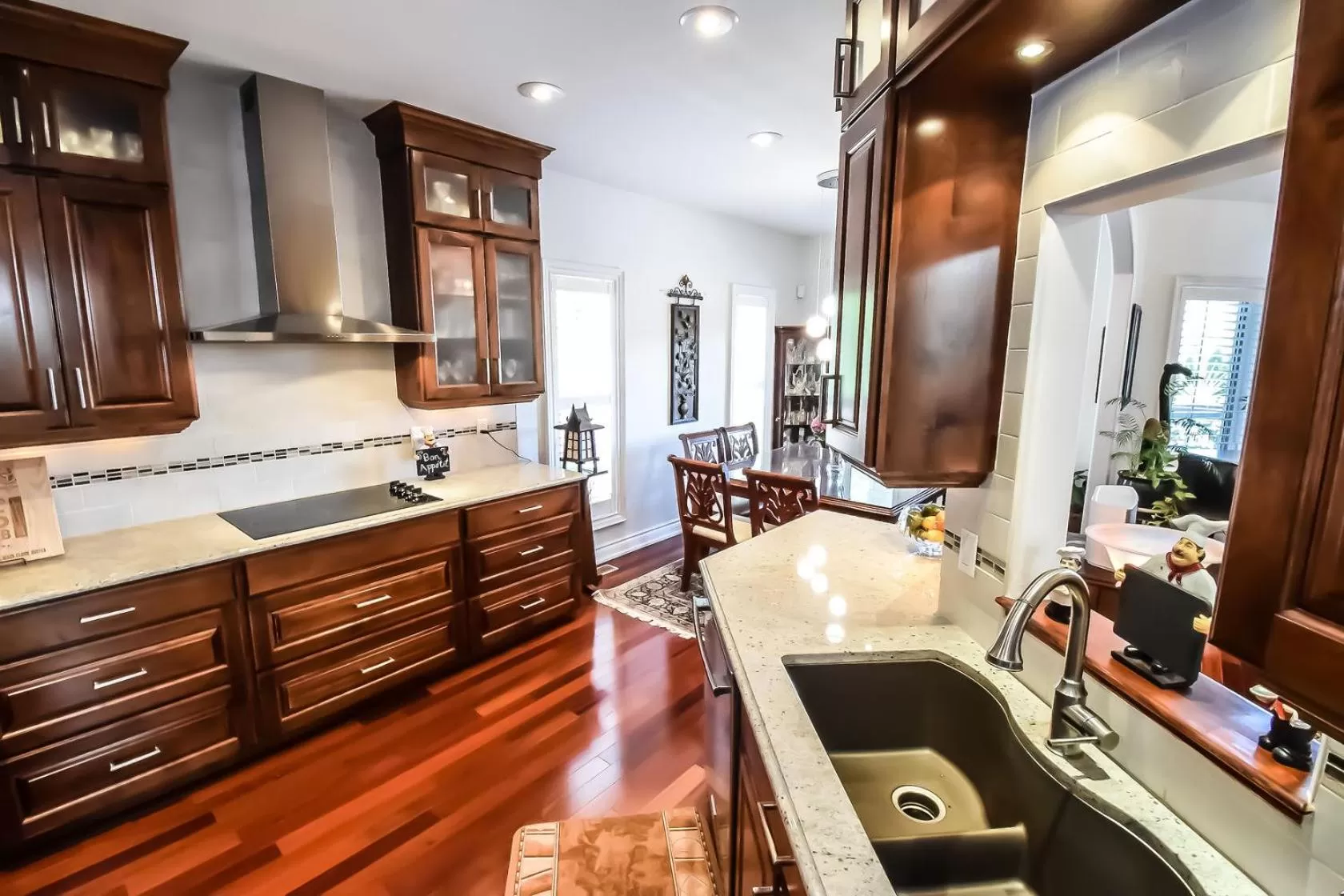 Kitchen/Kitchenette in Graystone Bed & Breakfast