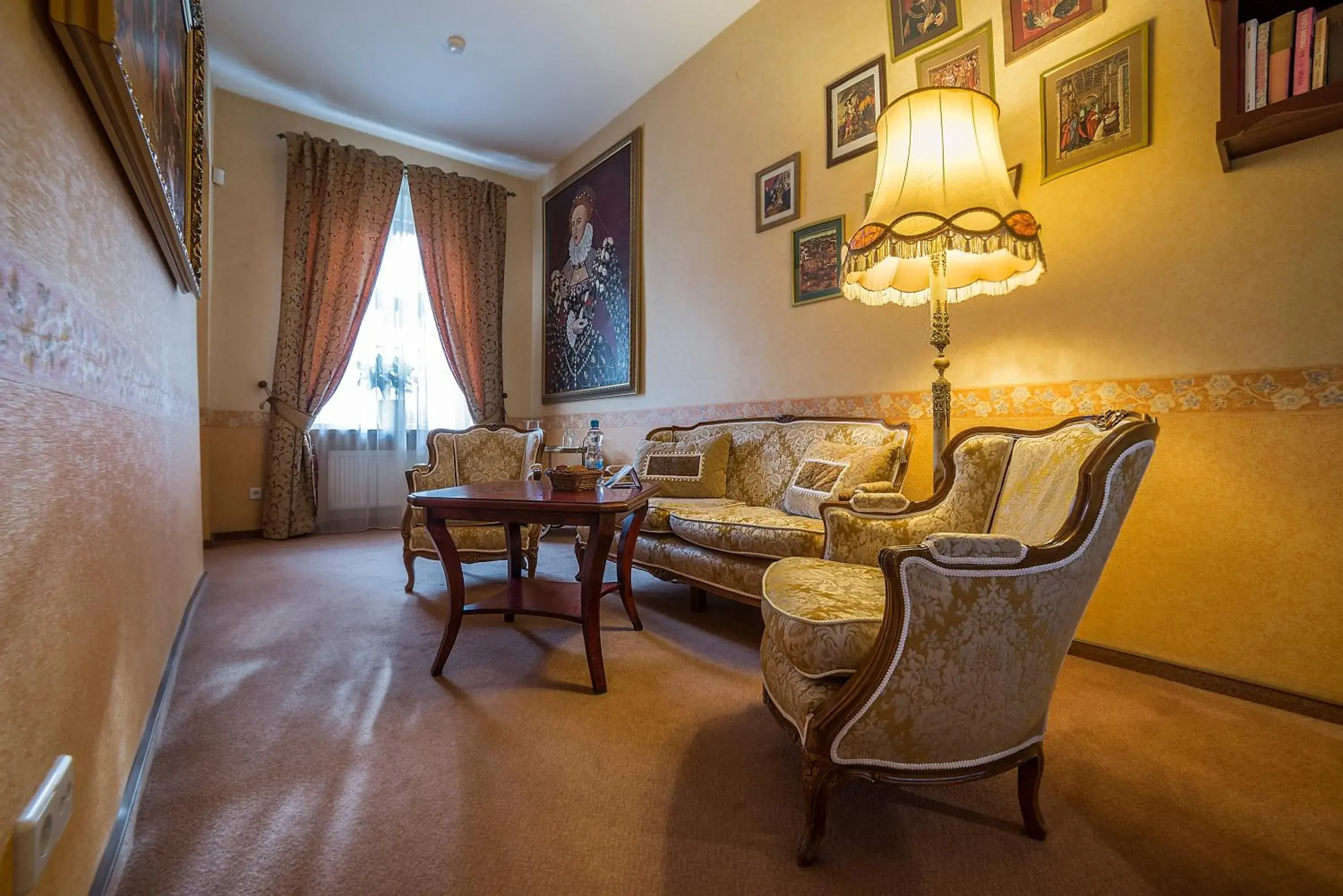 Seating Area in Shakespeare Boutique Hotel