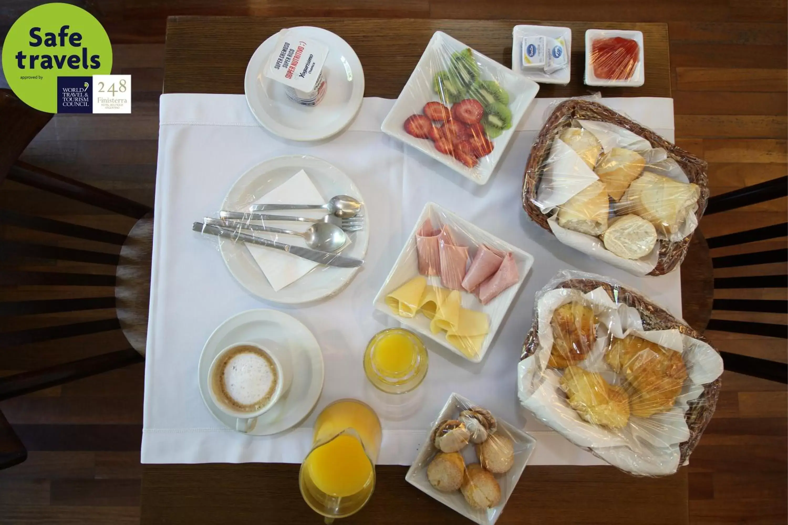 Breakfast in 248 Finisterra