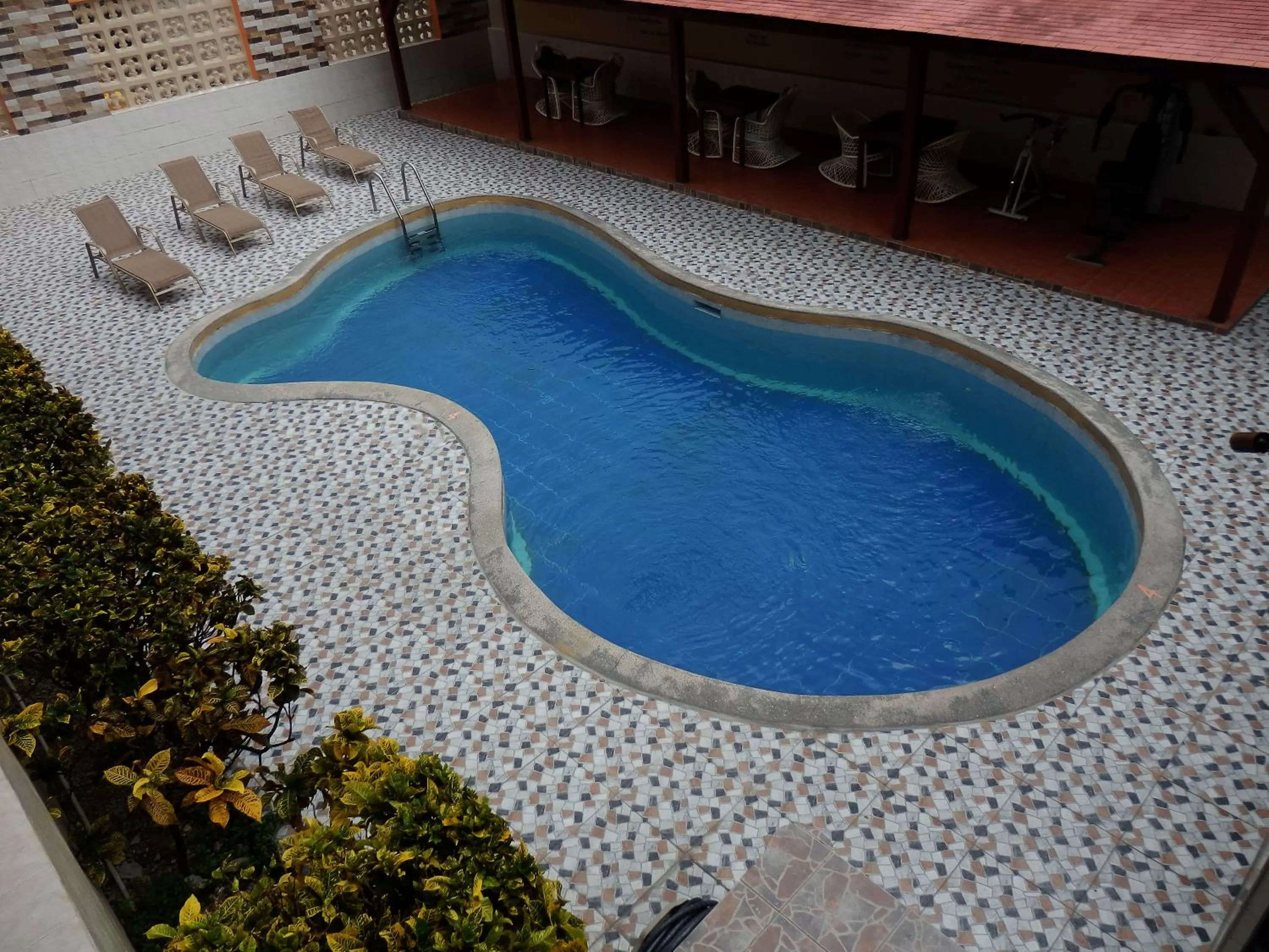 Swimming pool in Hotel Garant & Suites