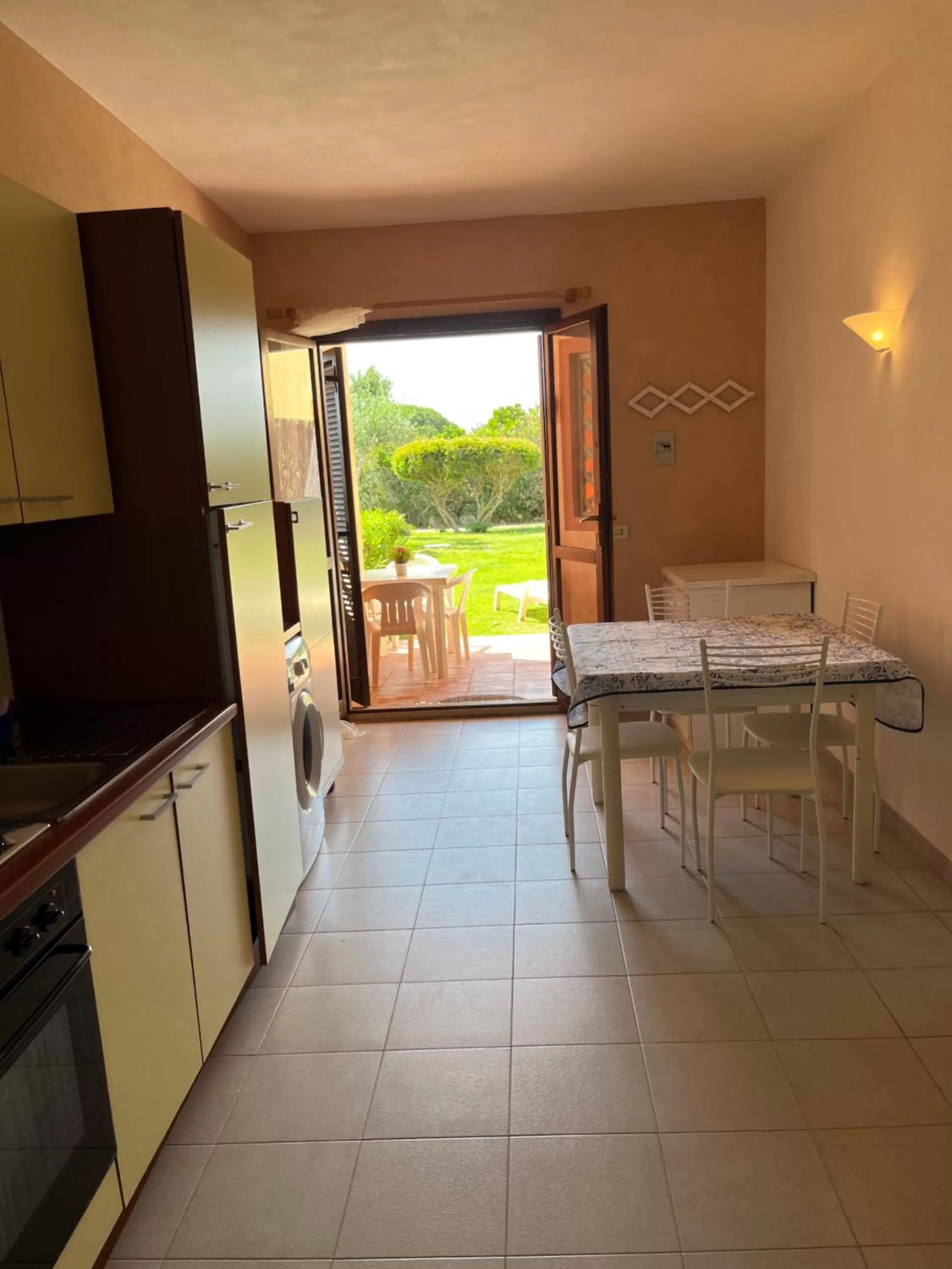 Porto Coda Cavallo Salina Bamba