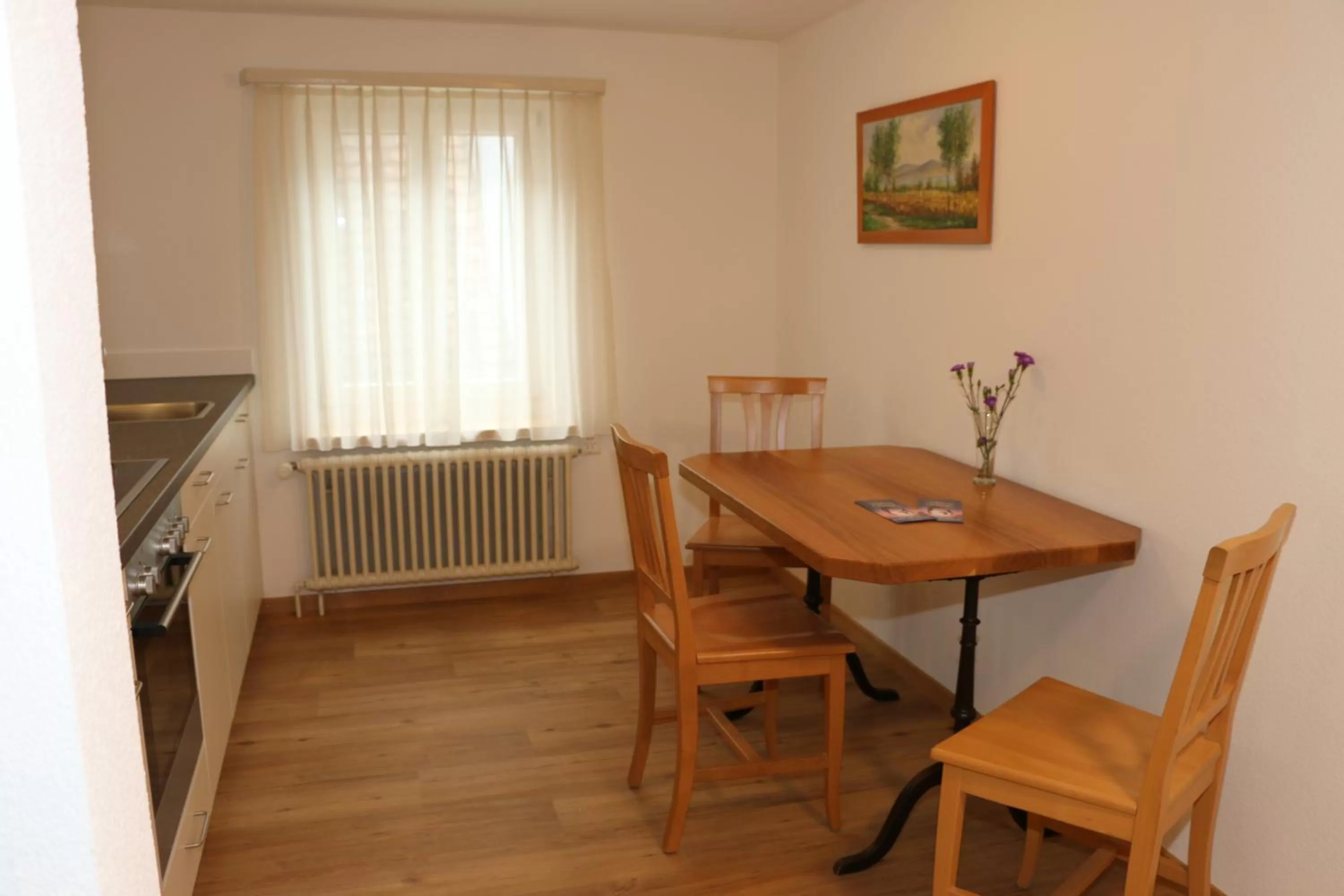 Seating area, Dining Area in Hotel Lowen