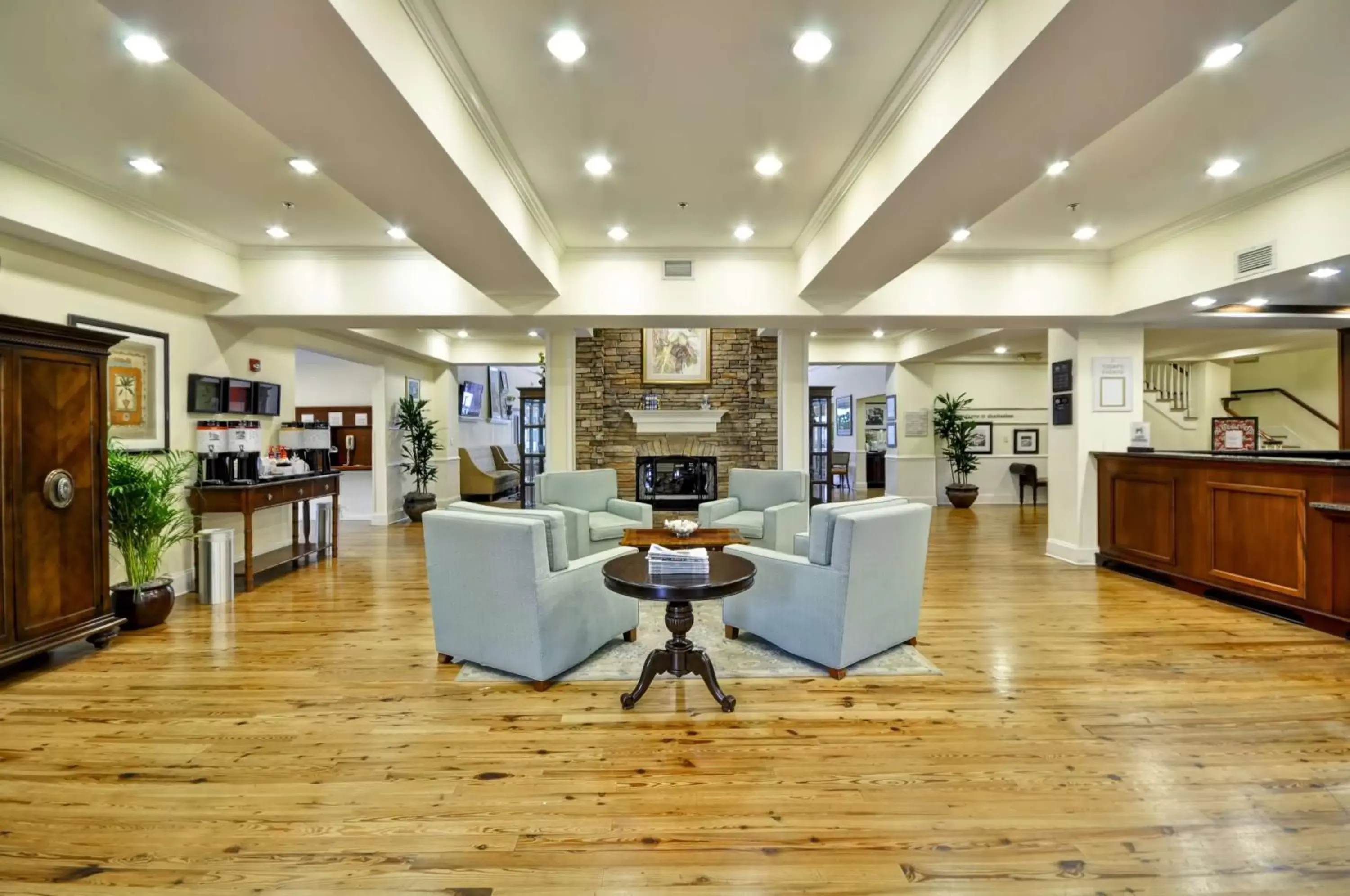 Lobby or reception, Lobby/Reception in Hampton Inn & Suites Charleston-West Ashley