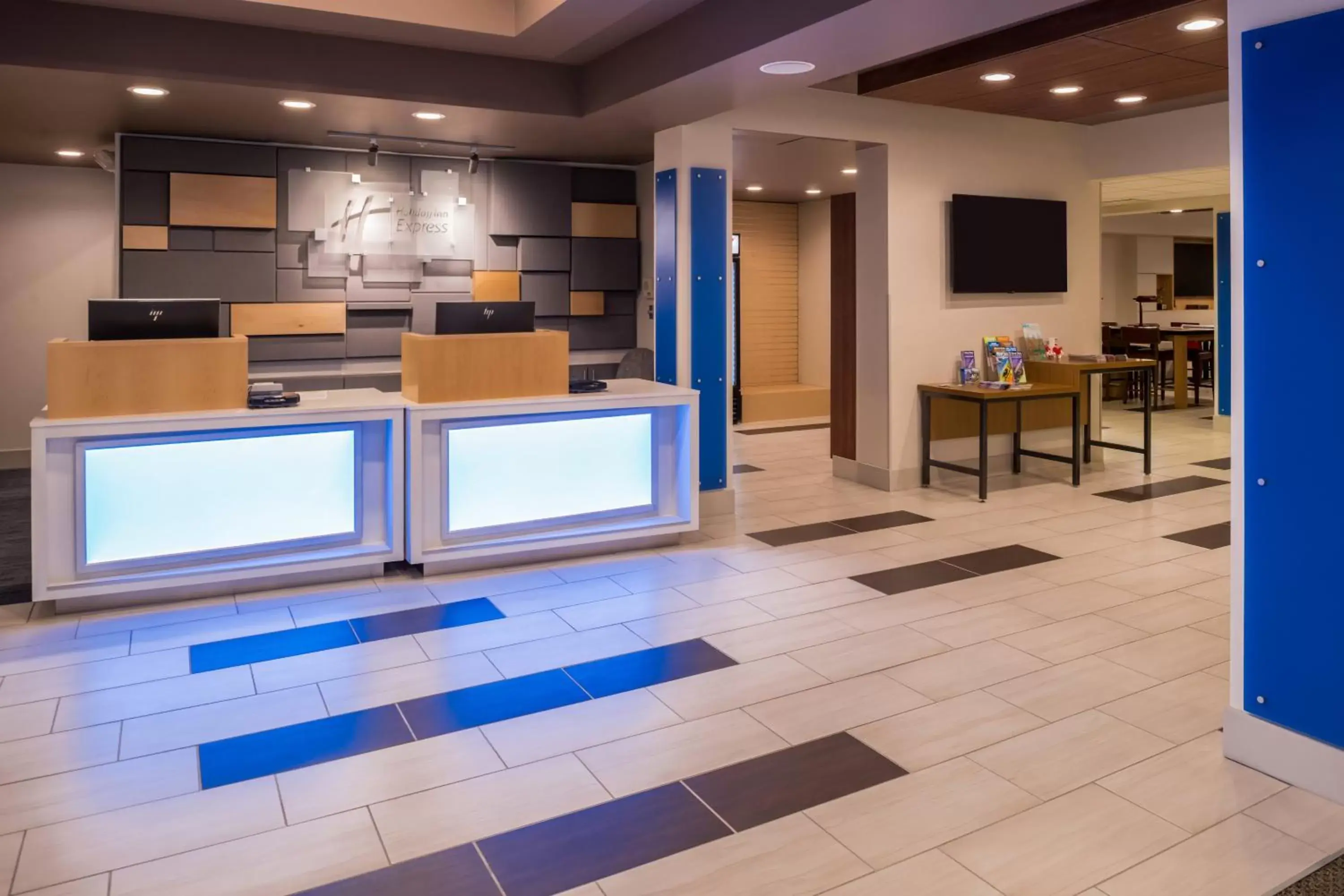 Property building, Lobby/Reception in Holiday Inn Express Sierra Vista, an IHG Hotel