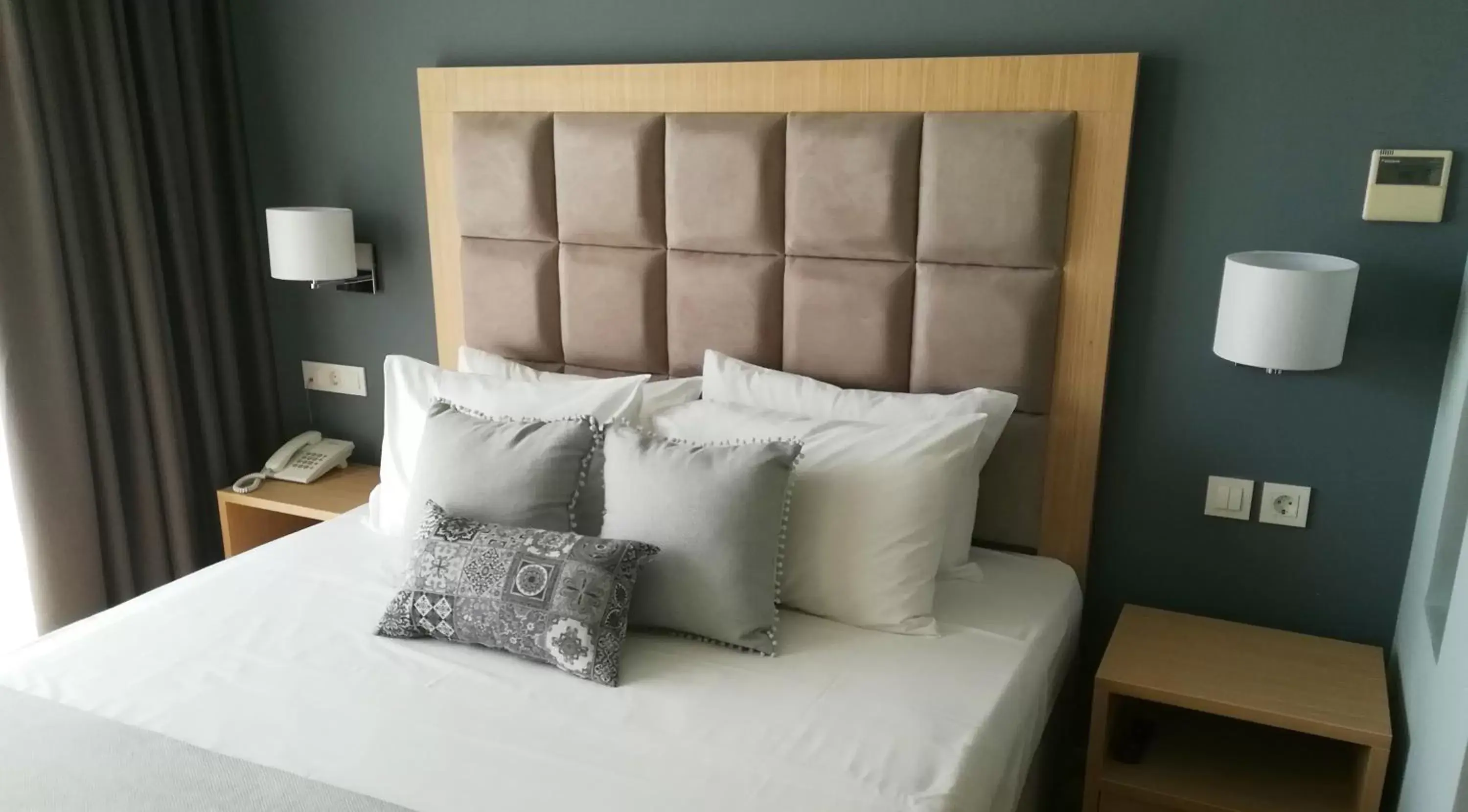 Executive Double Room with Balcony and Acropolis View in Hotel Thissio Executive Double Room with Balcony and Acropolis View in Hotel Thissio