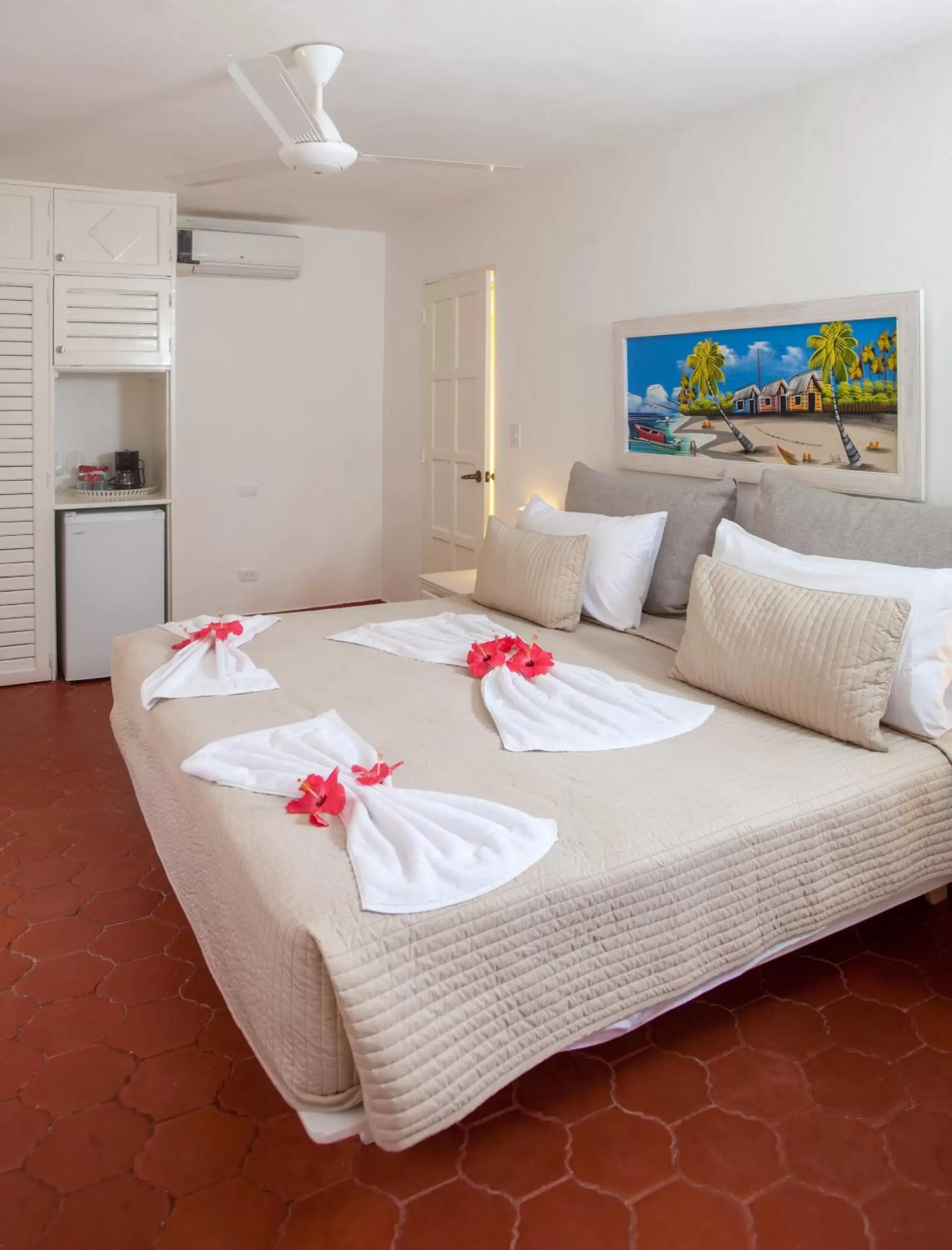 Bedroom, Bed in Los Corales Beach Village