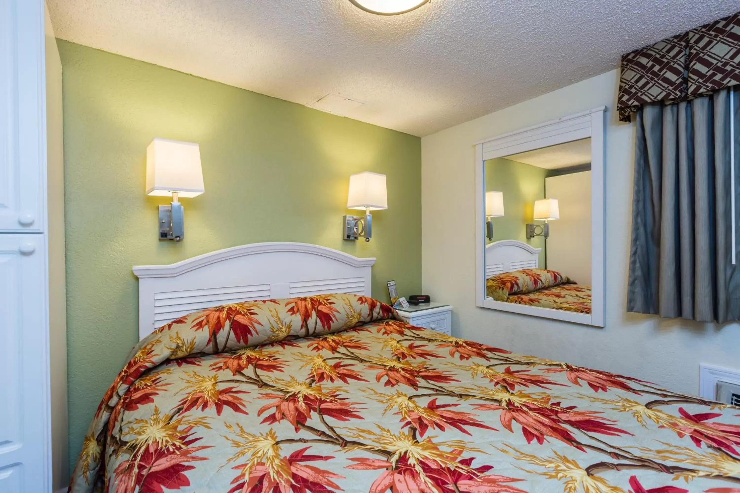 Bedroom, Bed in Maritime Beach Club by Capital Vacations