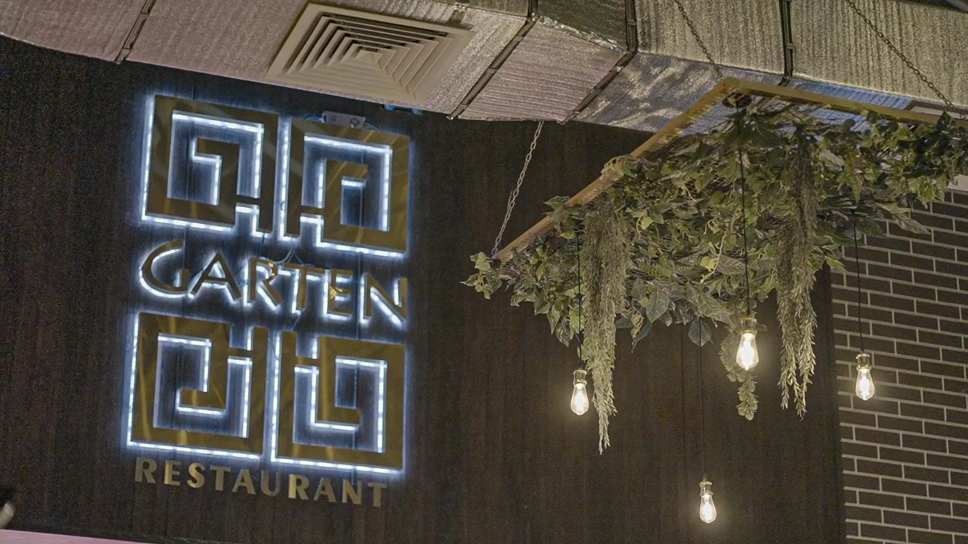 Restaurant/places to eat in Sahid Zarafshon