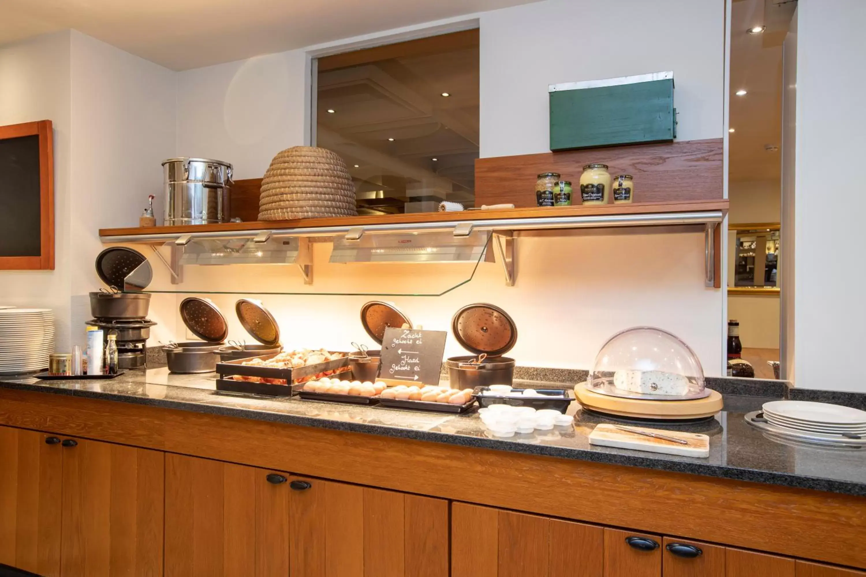 Restaurant/places to eat, Kitchen/Kitchenette in Fletcher Hotel-Restaurant Wolfheze