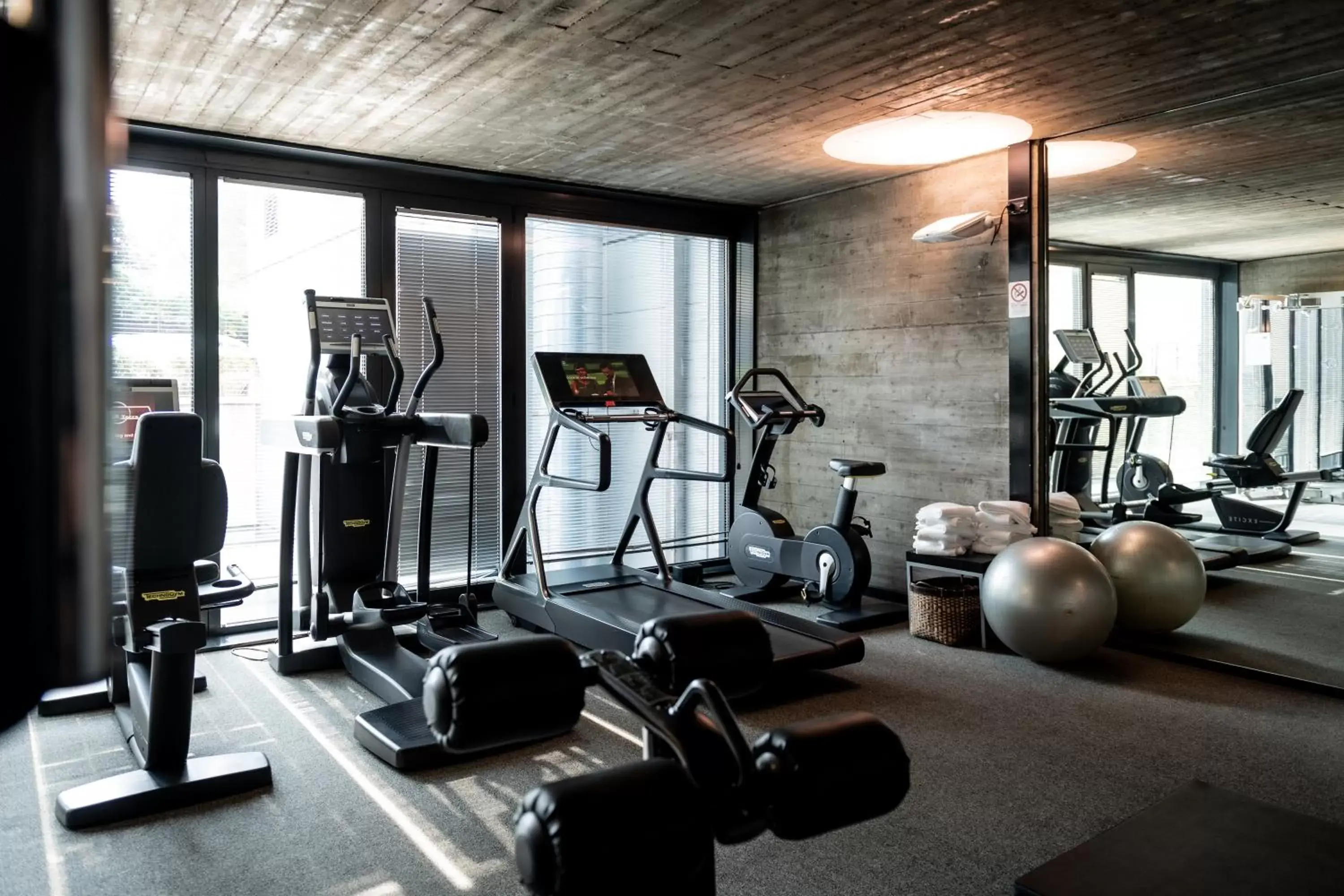 Fitness centre/facilities, Fitness Center/Facilities in DUPARC Contemporary Suites