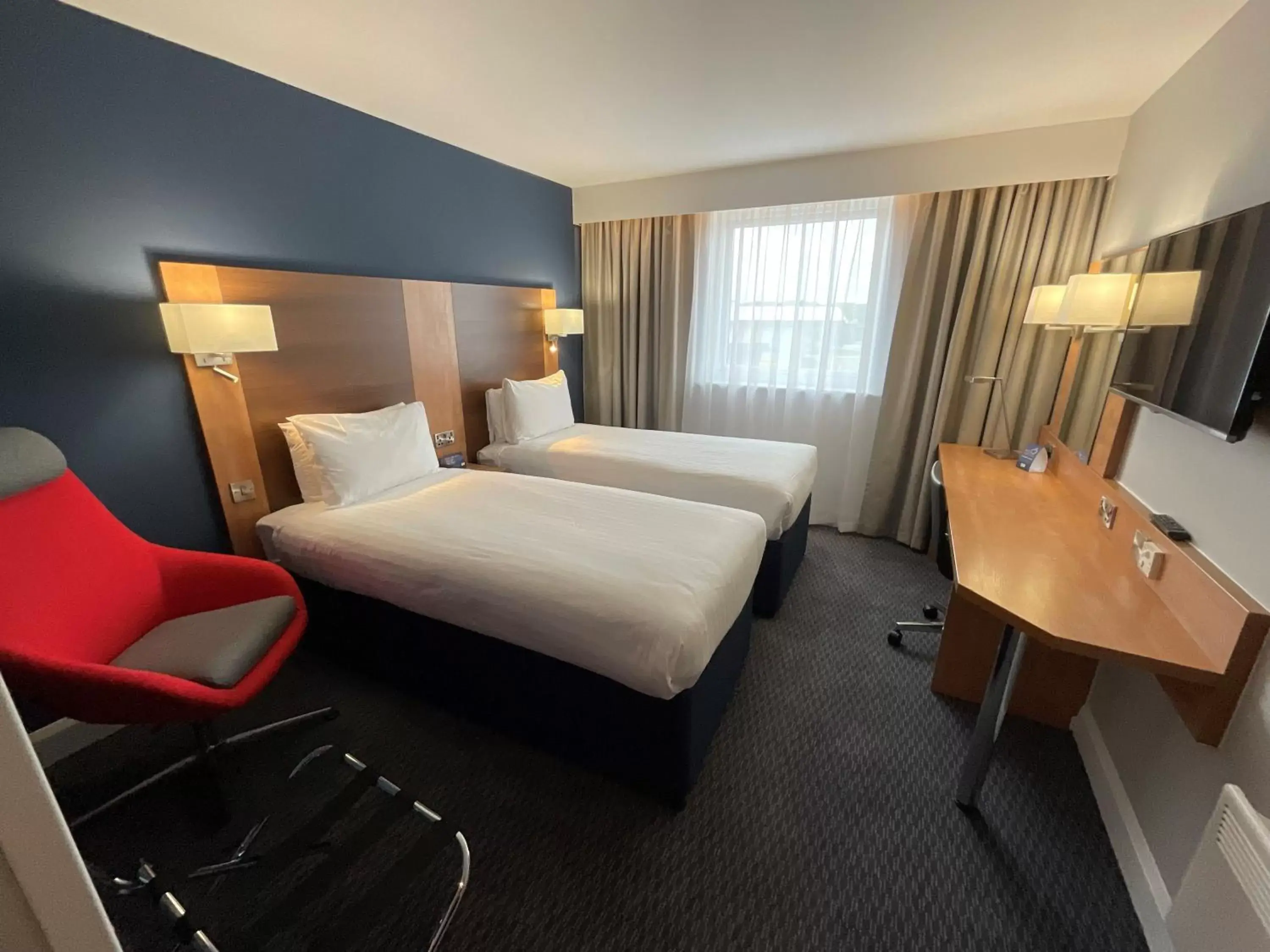 Bedroom in Holiday Inn Express Nuneaton, an IHG Hotel
