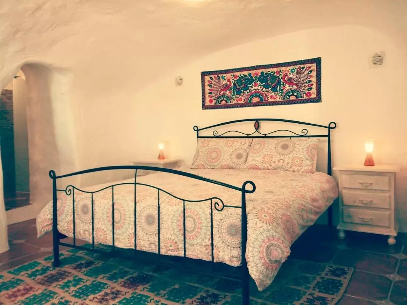 Photo of the whole room, Bed in Cueva Romana, Adults Only Cave House