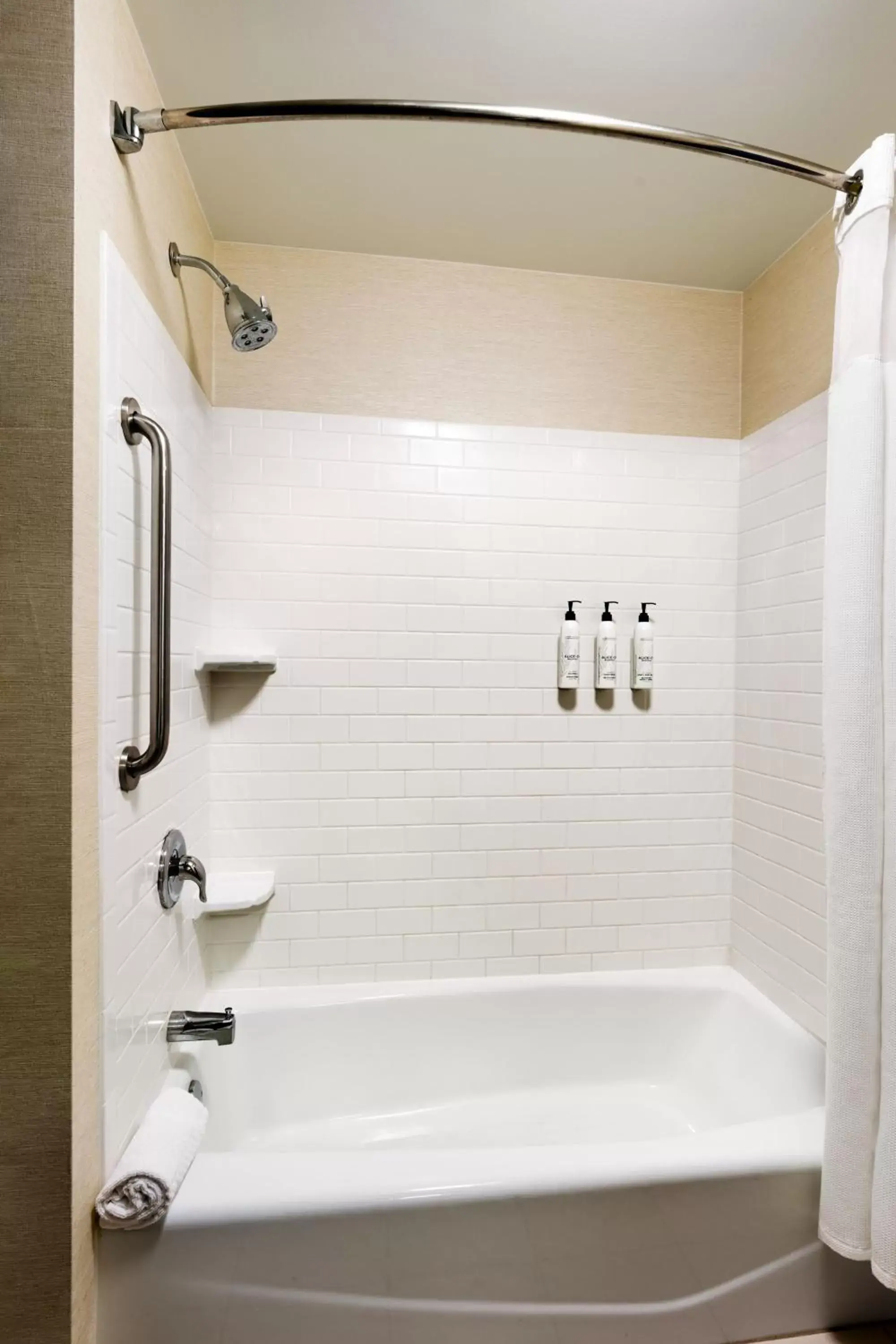 Bathroom in Fairfield Inn & Suites by Marriott Tallahassee Central