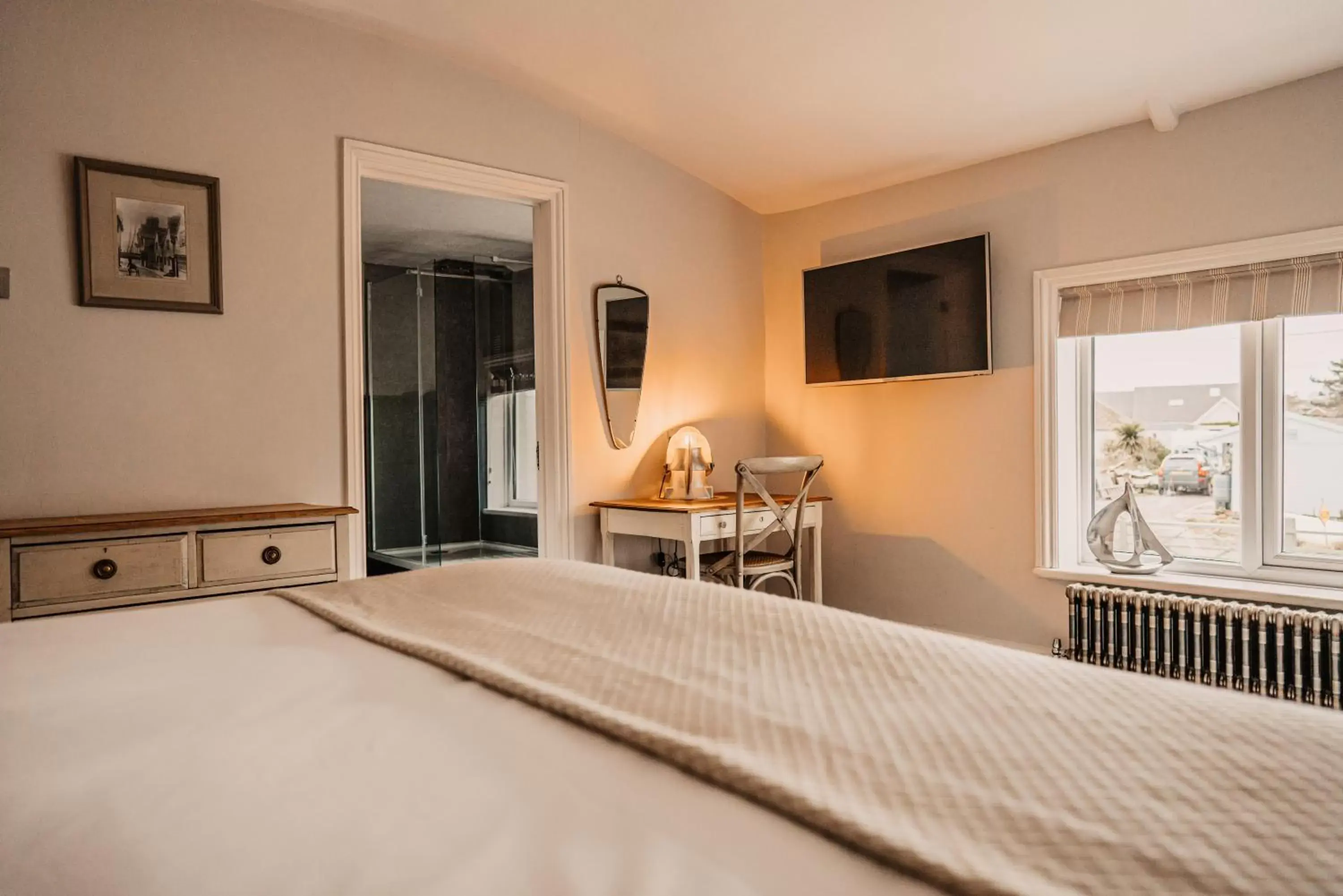 Bed in The Ship Inn Bed in The Ship Inn