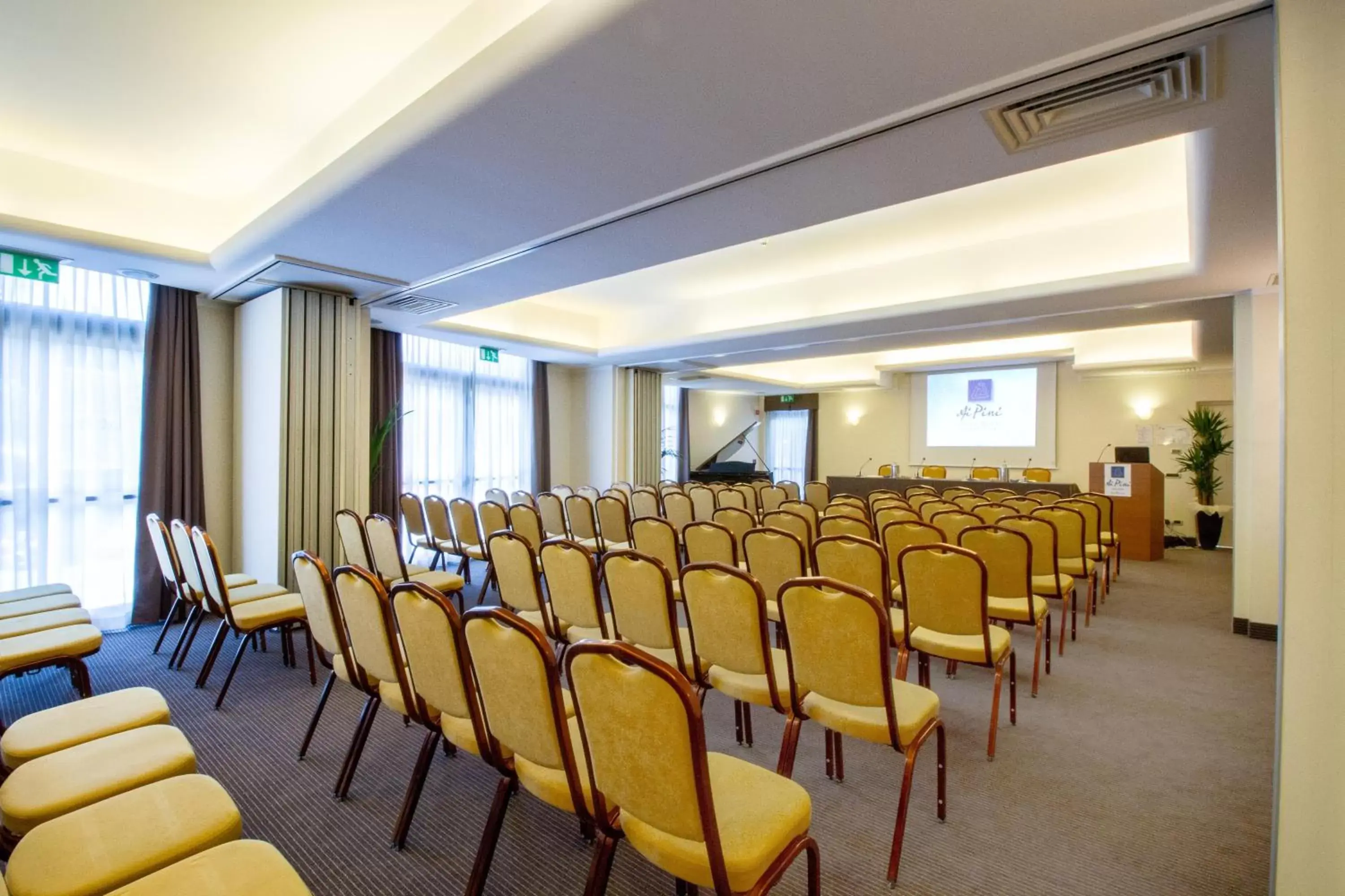 Meeting/conference room in Park Hotel Ai Pini & Restaurant Ai Pini