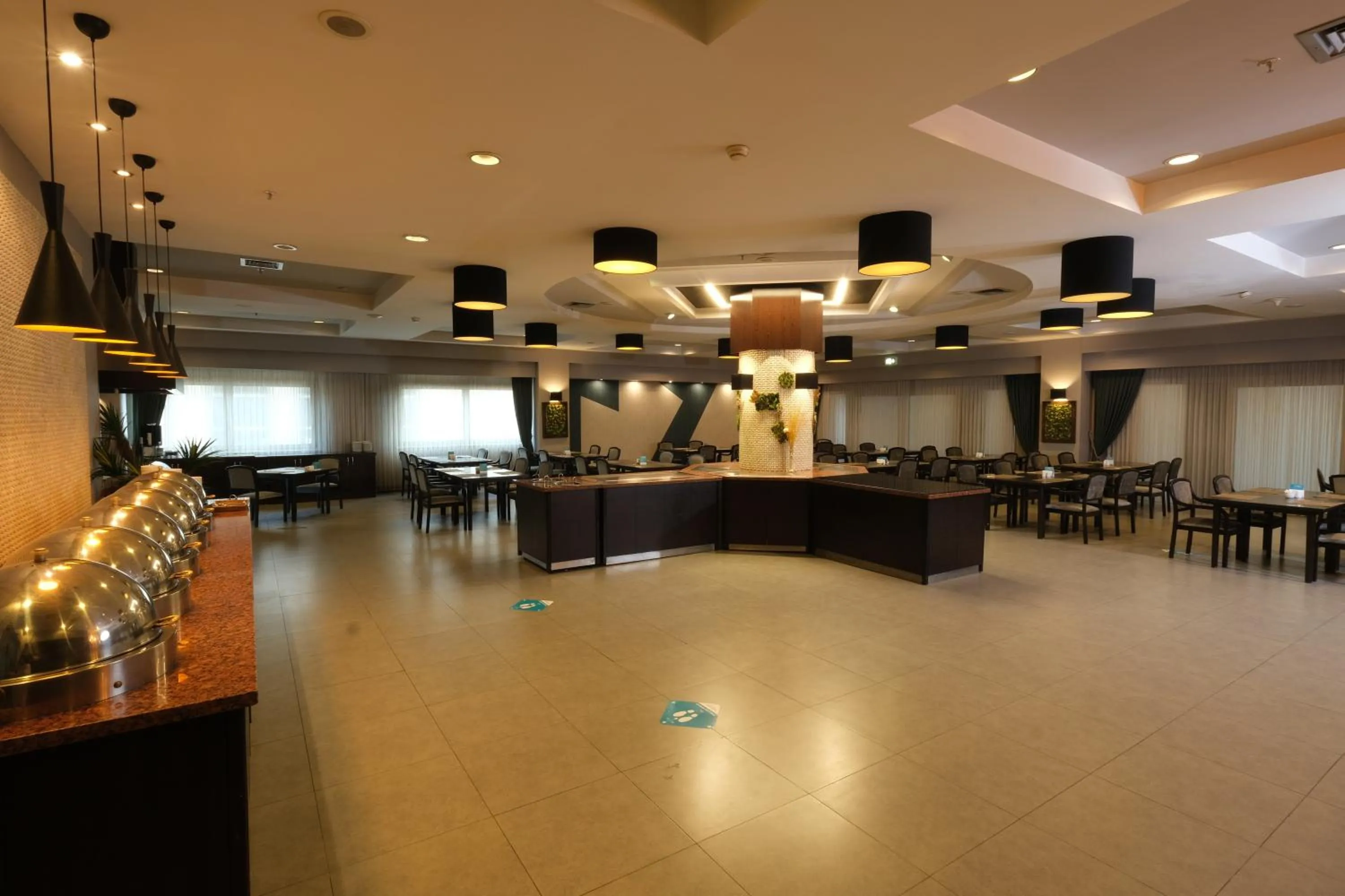 Restaurant/places to eat in Euro Park Hotel Bursa