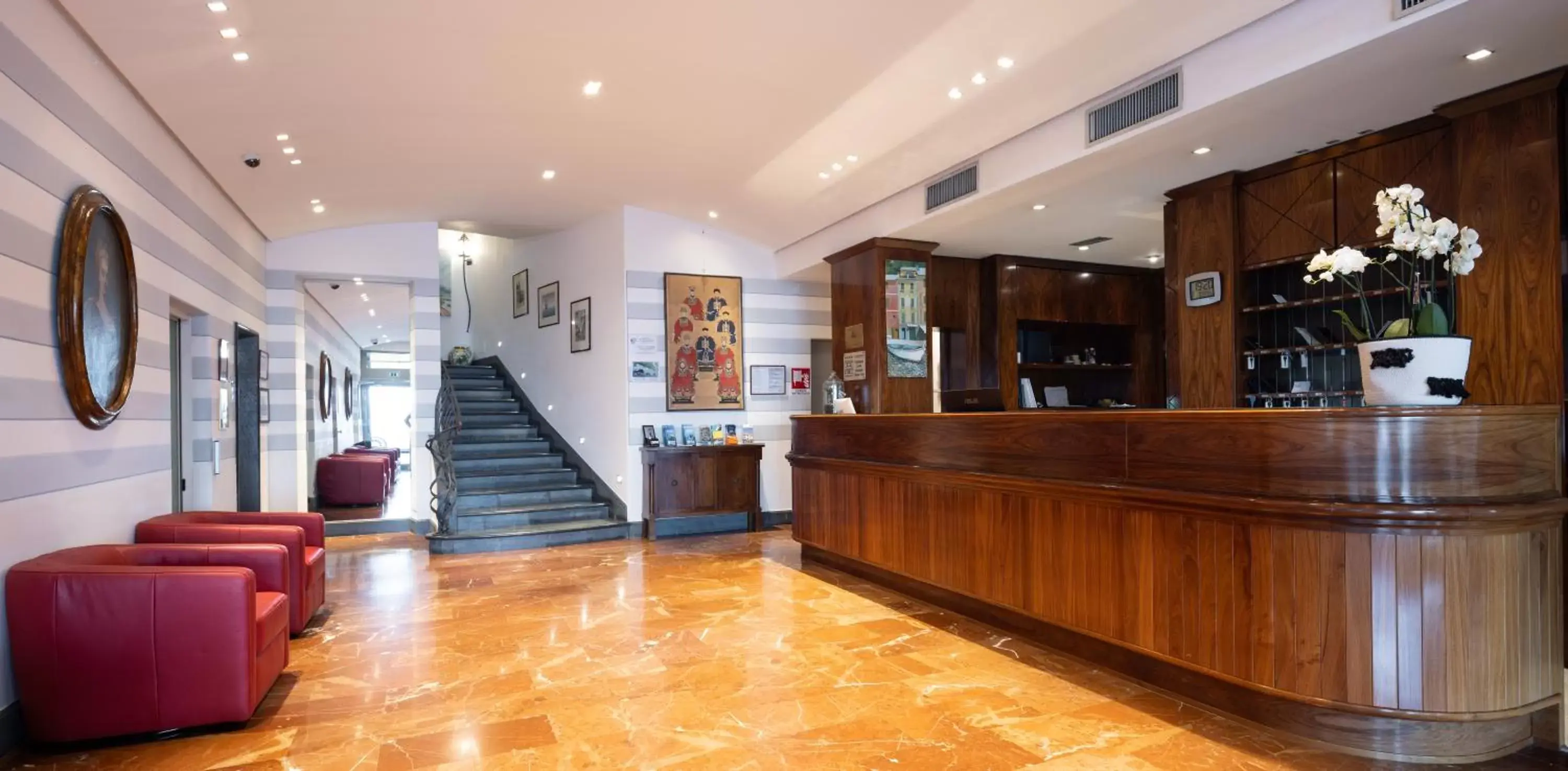 Lobby or reception, Lobby/Reception in Hotel Laurin
