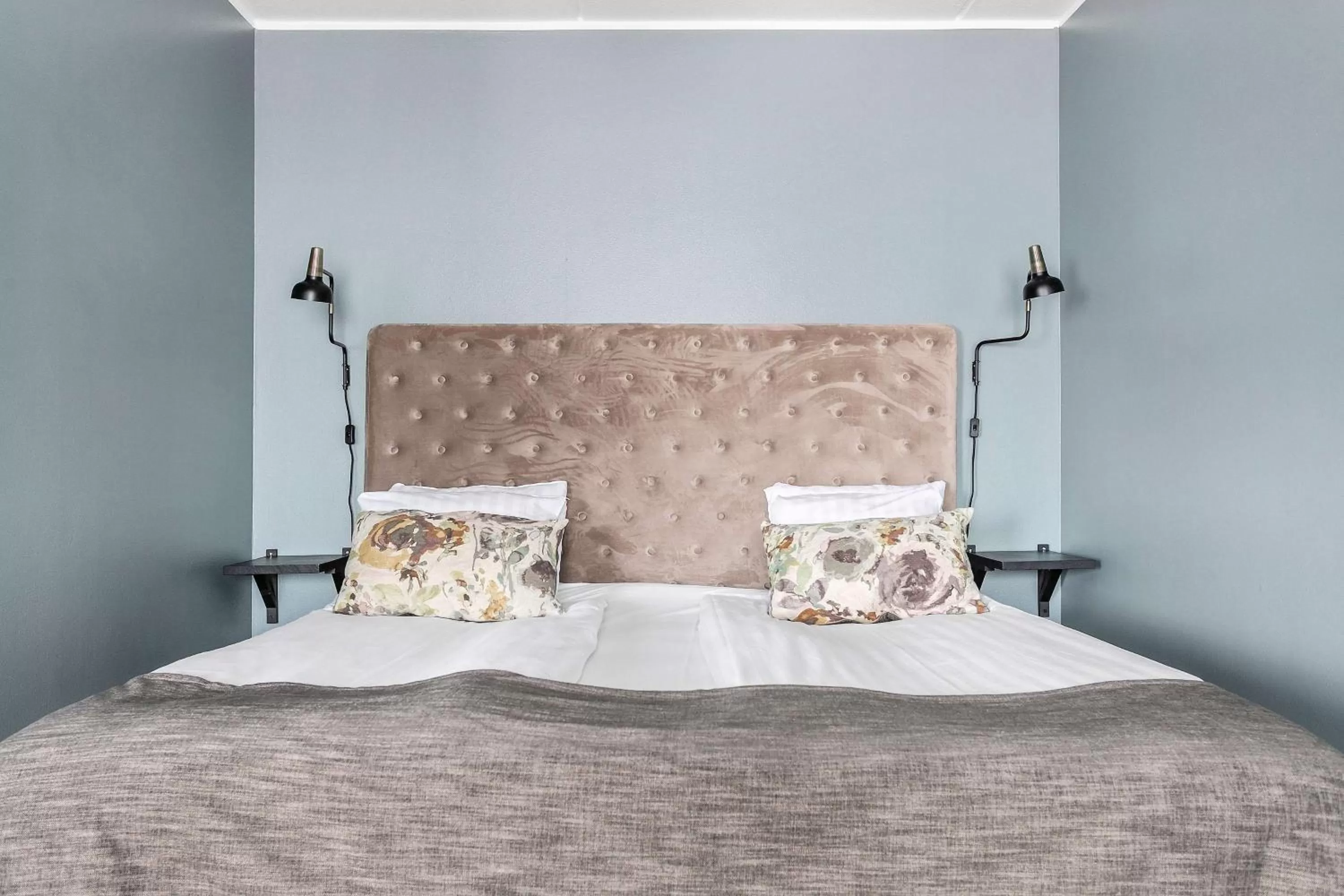 Bedroom in Best Western Ta Inn Hotel