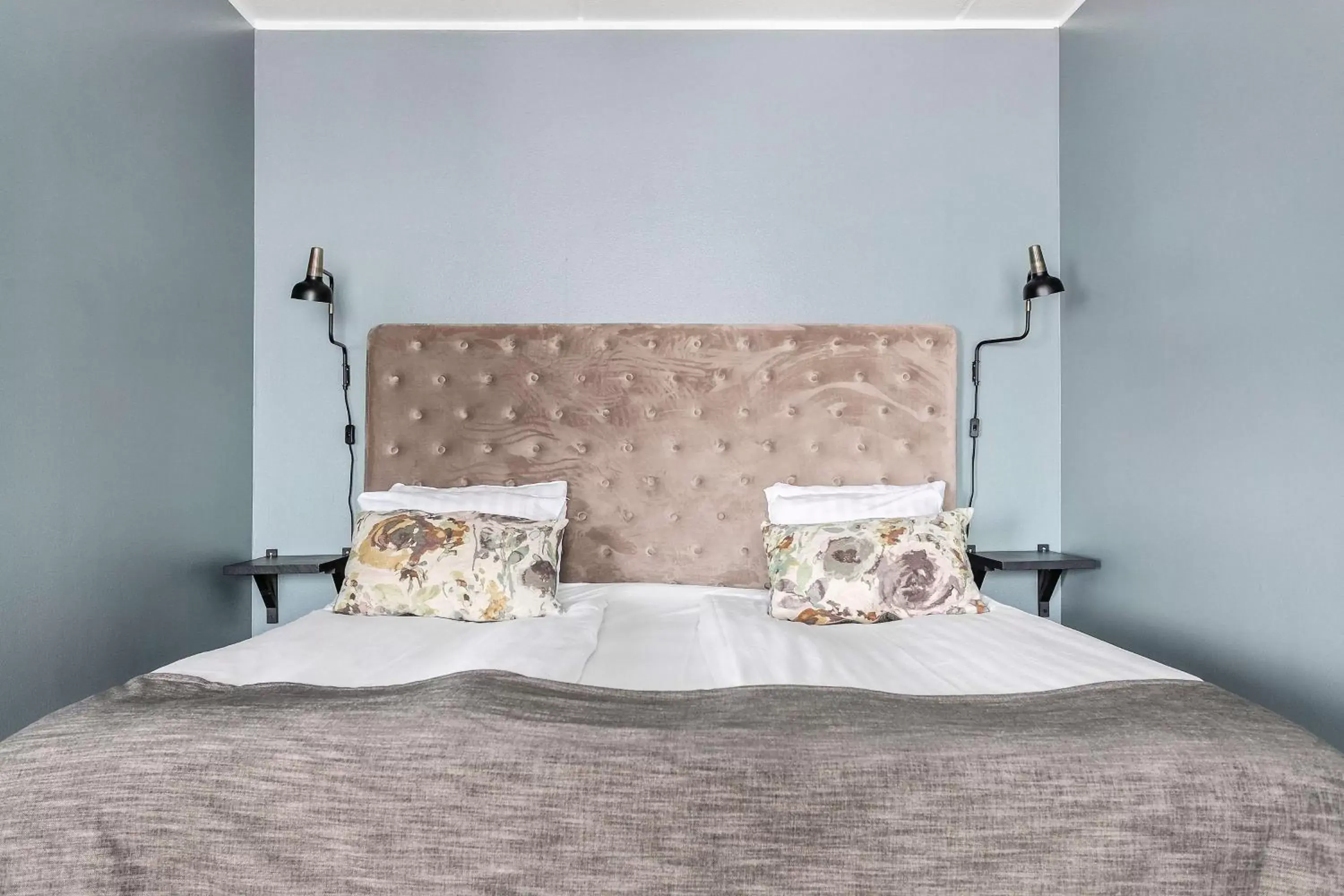 Bedroom, Bed in Best Western Ta Inn Hotel Bedroom, Bed in Best Western Ta Inn Hotel