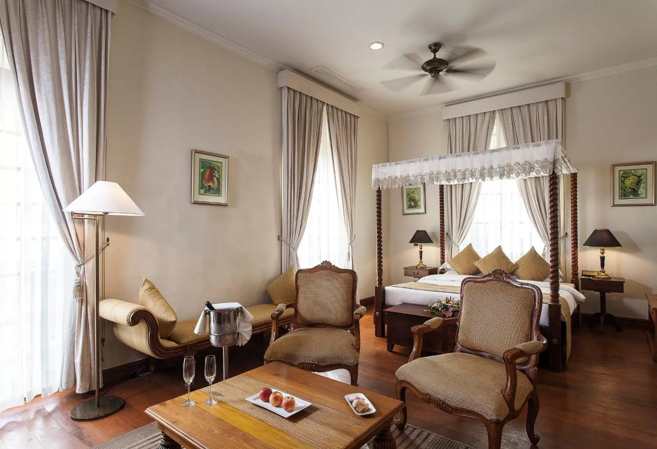 Bedroom, Seating Area in Galle Face Hotel