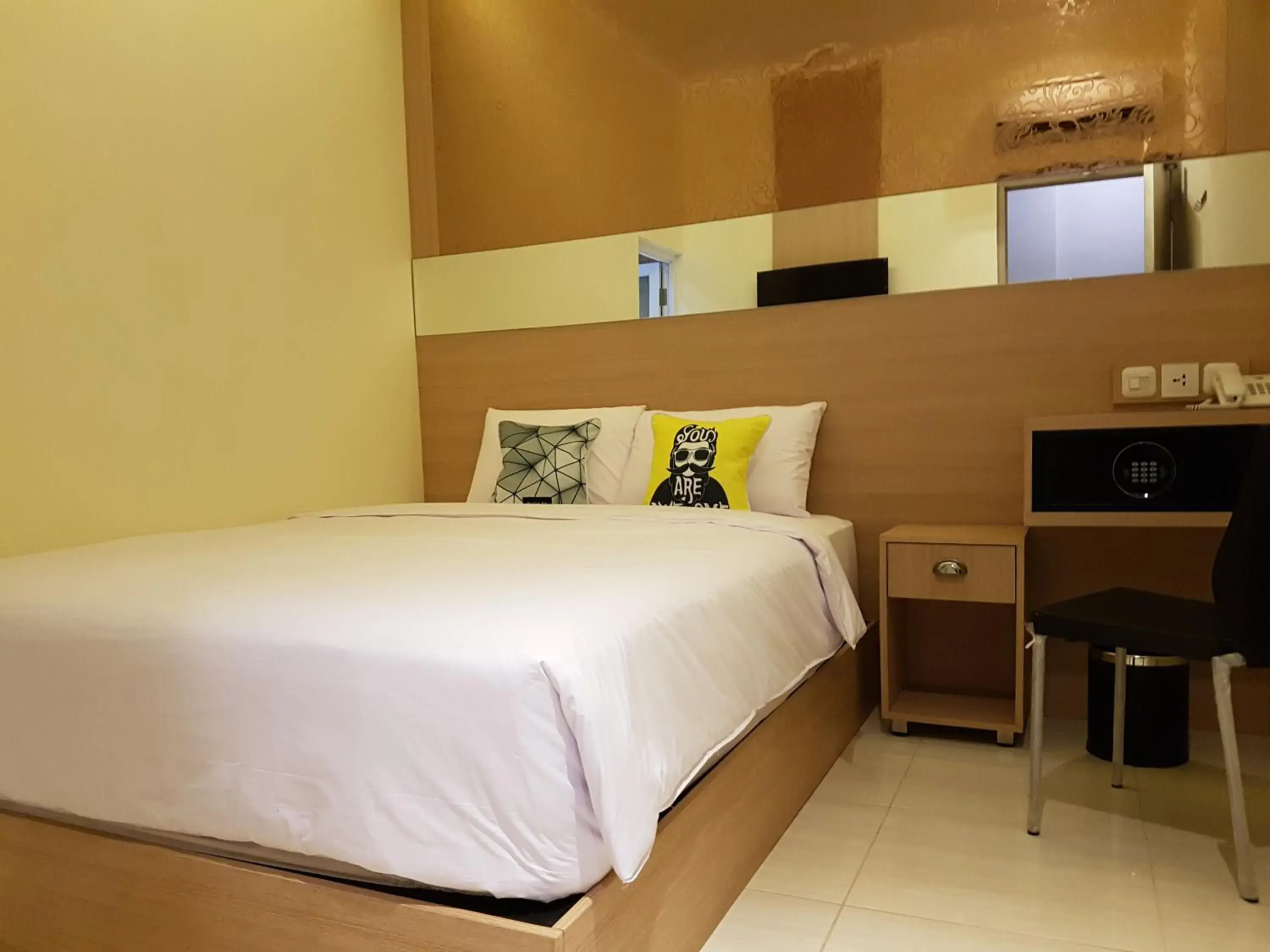 Bedroom, Bed in Bold Hotel Jakarta