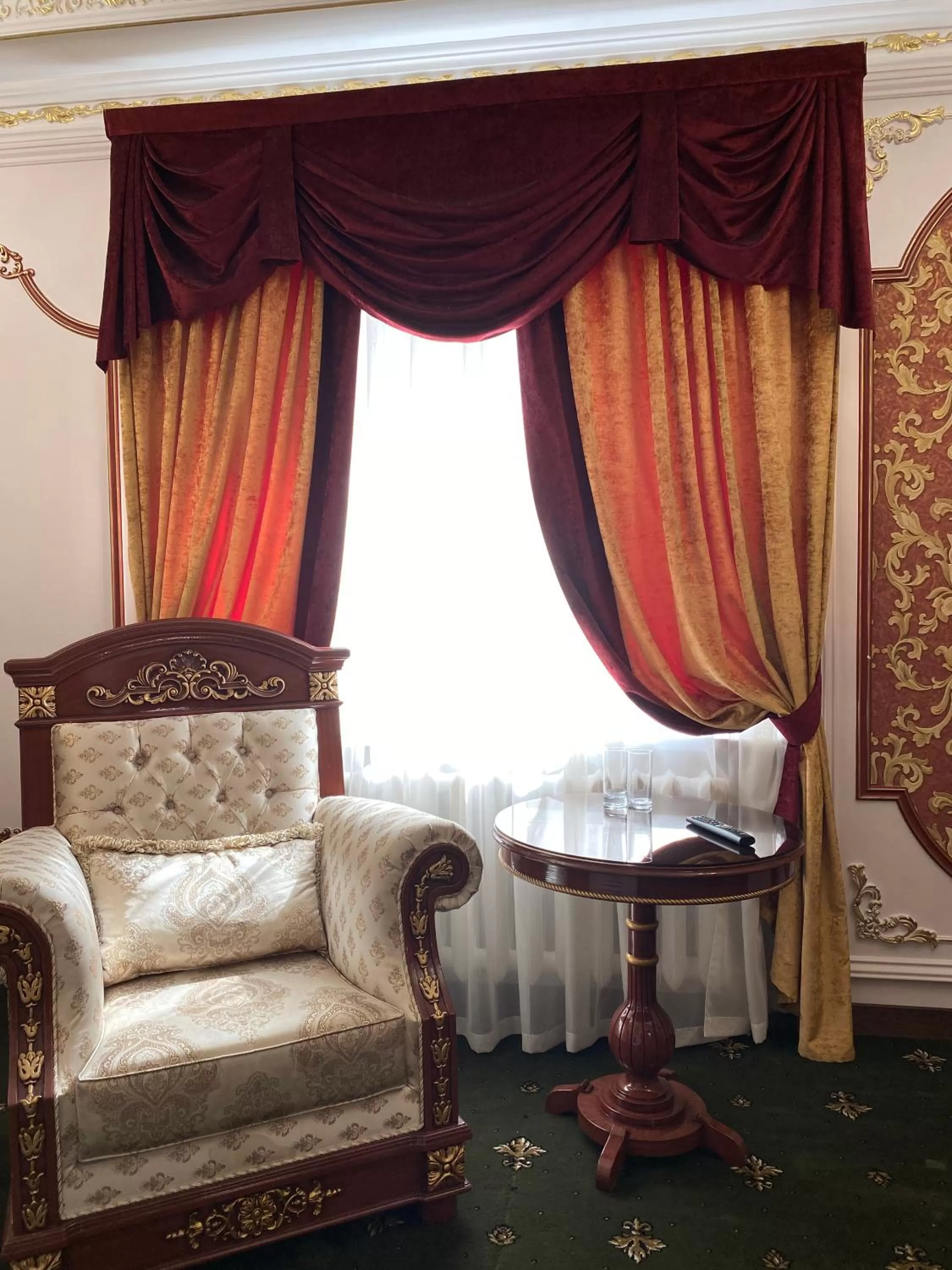 Living room, Seating Area in Lion Hotel