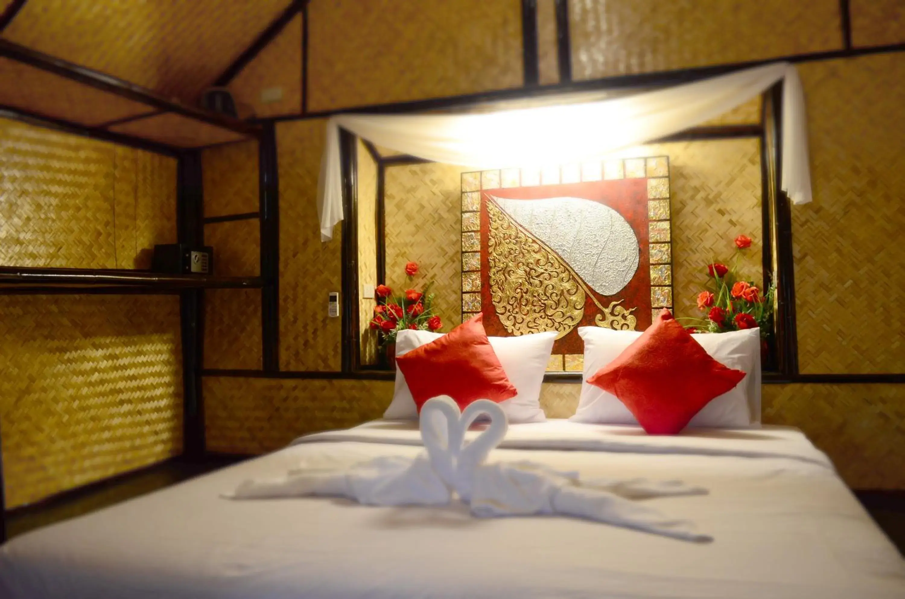 Bedroom, Bed in Eco Lanta Hideaway Beach Resort