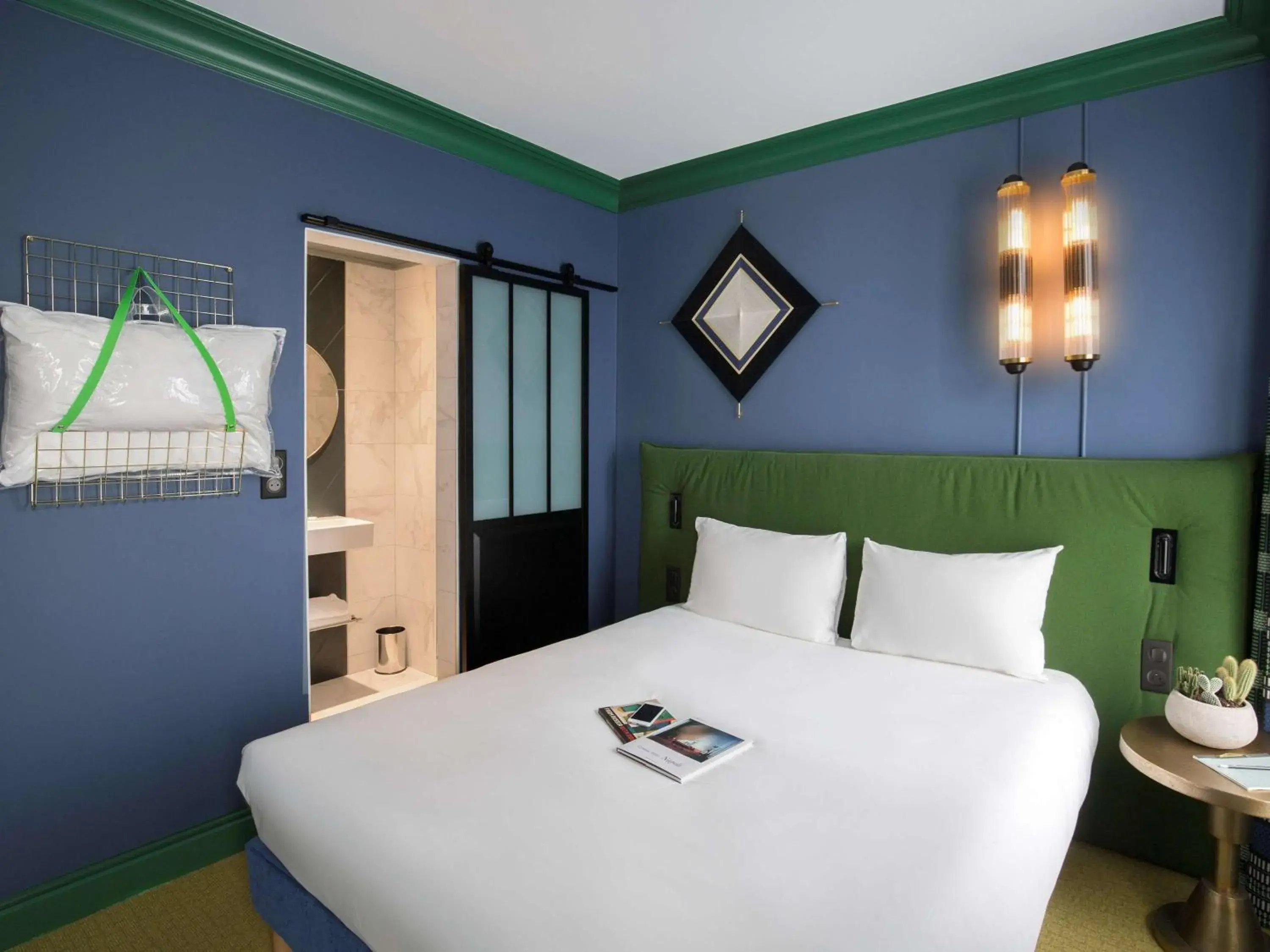 Photo of the whole room, Bed in ibis Styles Paris Nation Cours de Vincennes