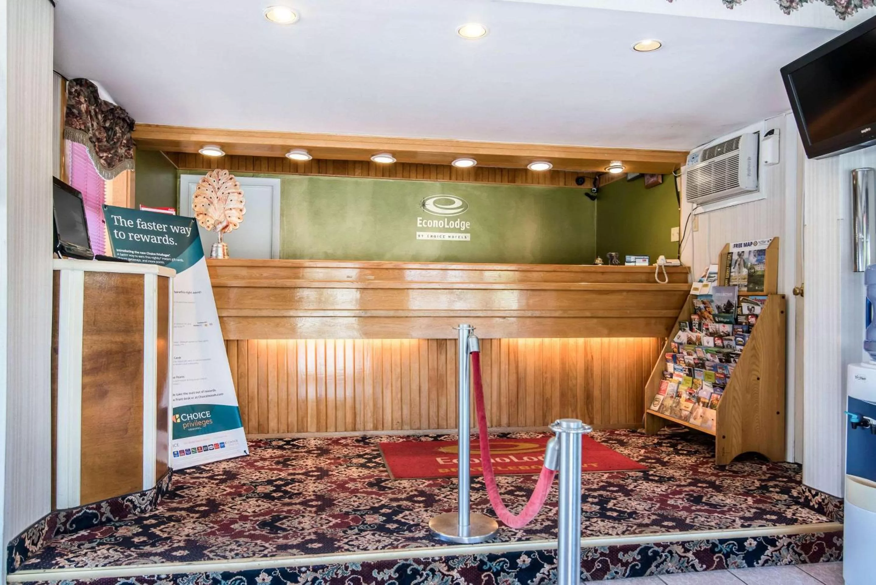 Lobby or reception in Econo Lodge