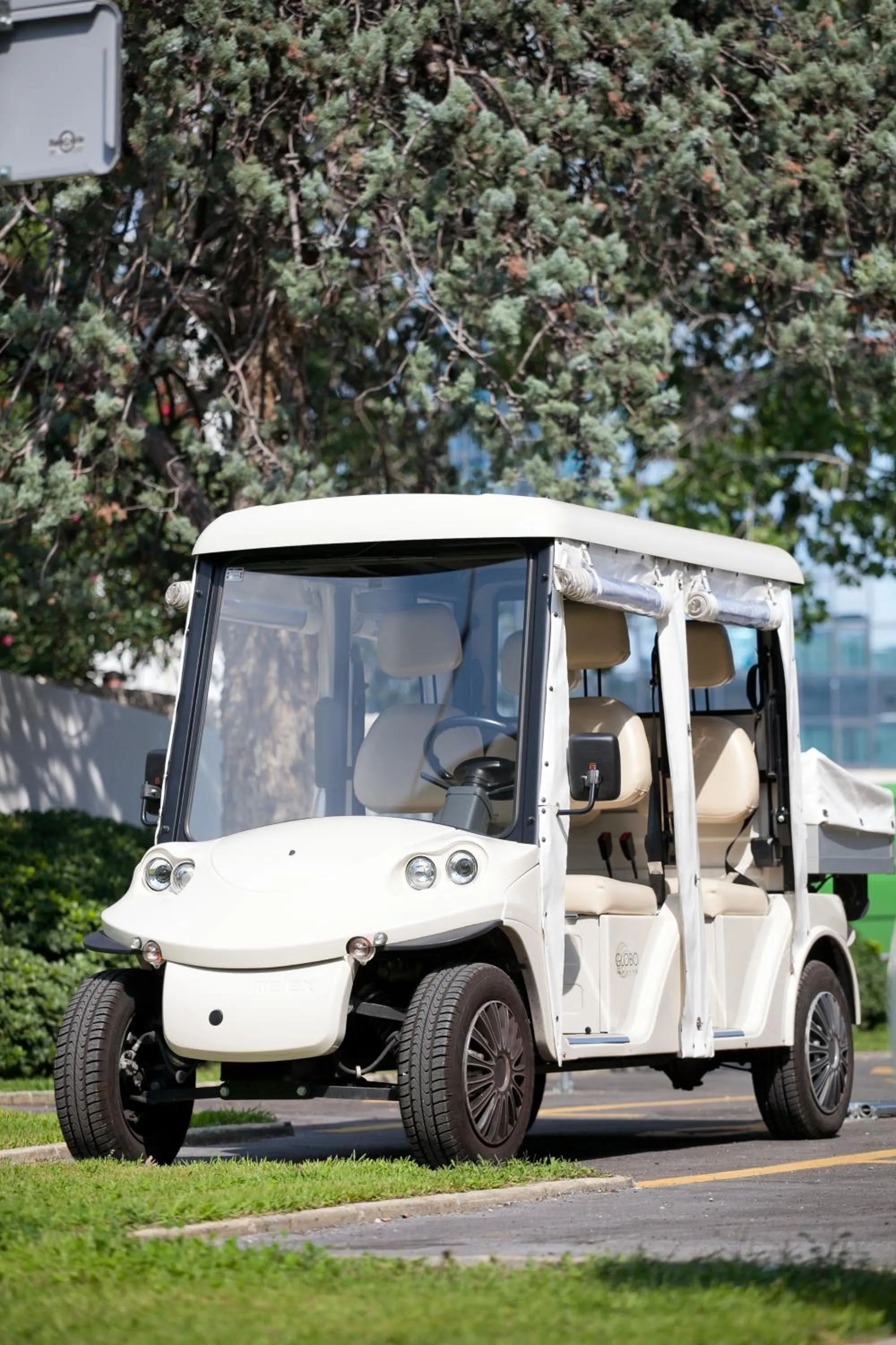 Staff in Hotel Globo