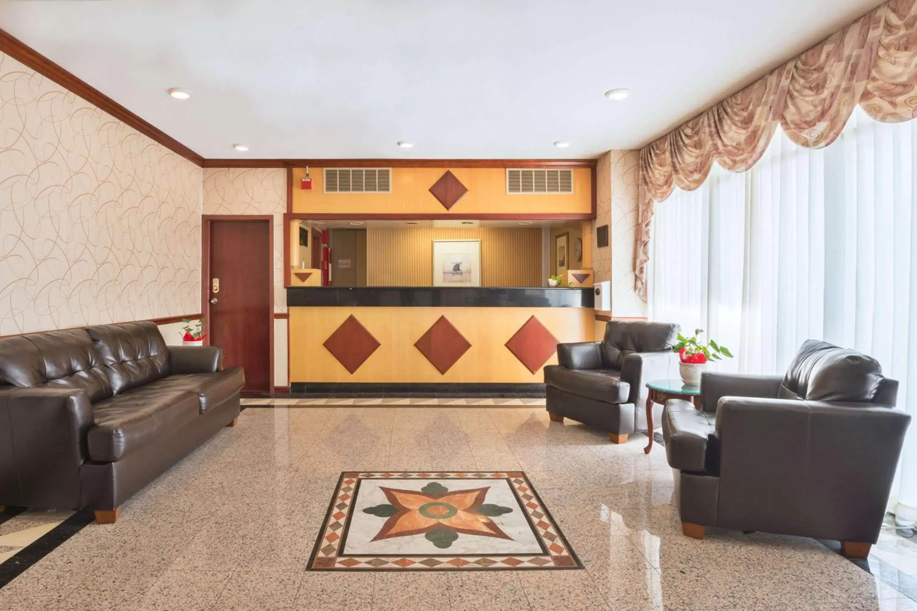 Lobby or reception, Lobby/Reception in Ramada by Wyndham Pikesville/Baltimore North
