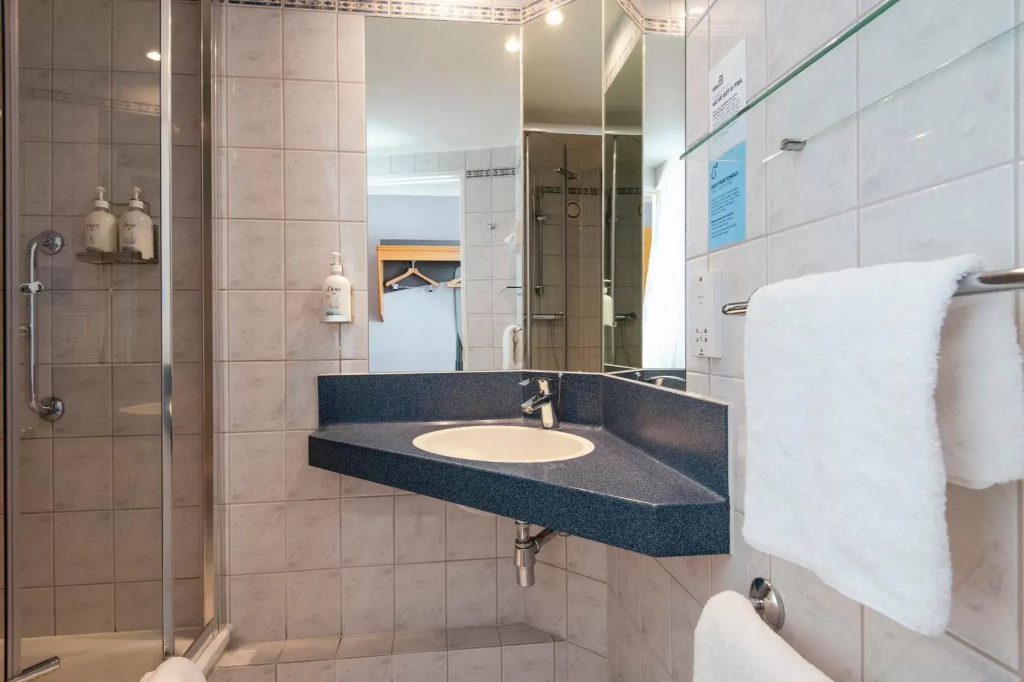 Bathroom in Holiday Inn Express - Glasgow - City Ctr Riverside, an IHG Hotel