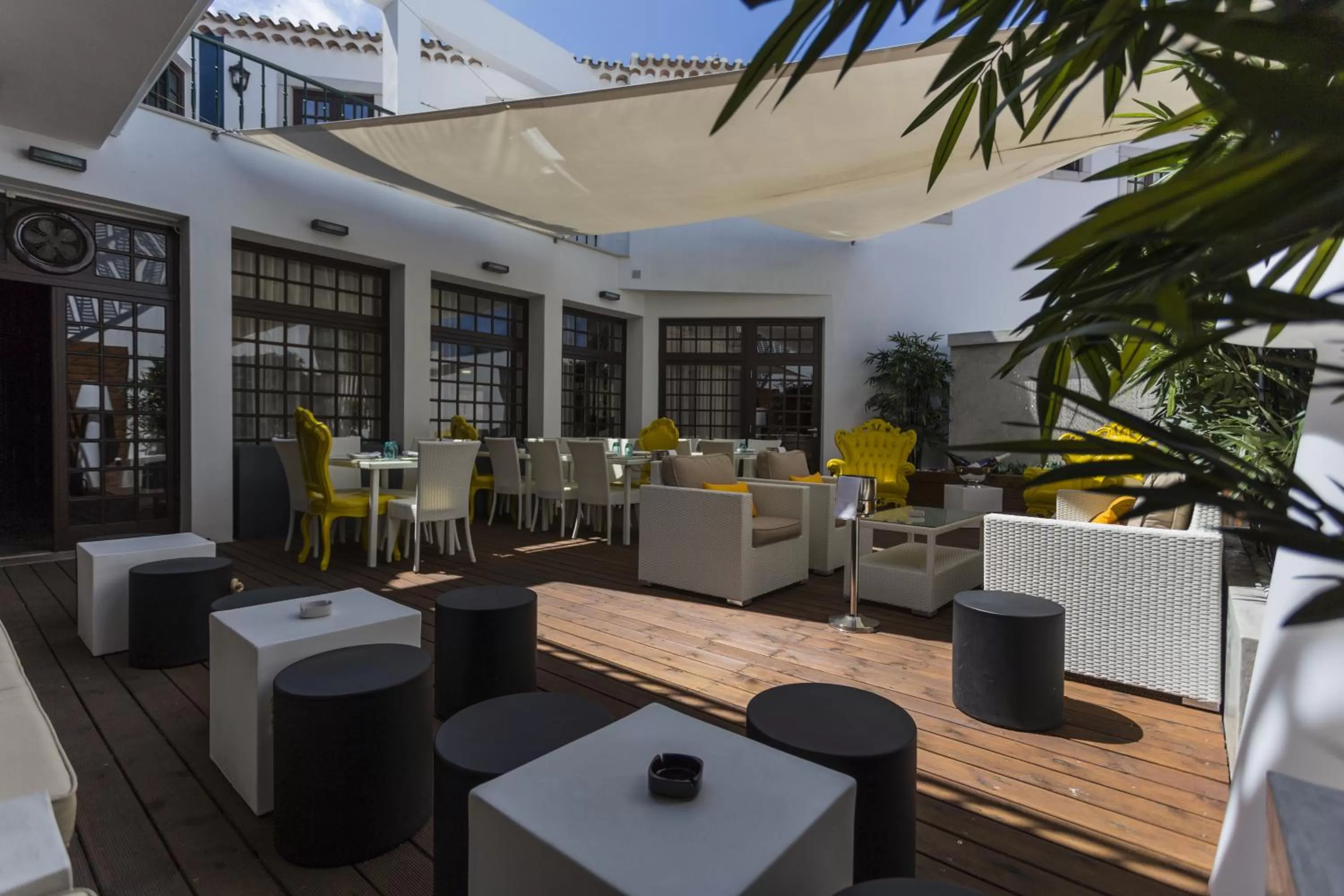 Day in Josefa D`Obidos Hotel