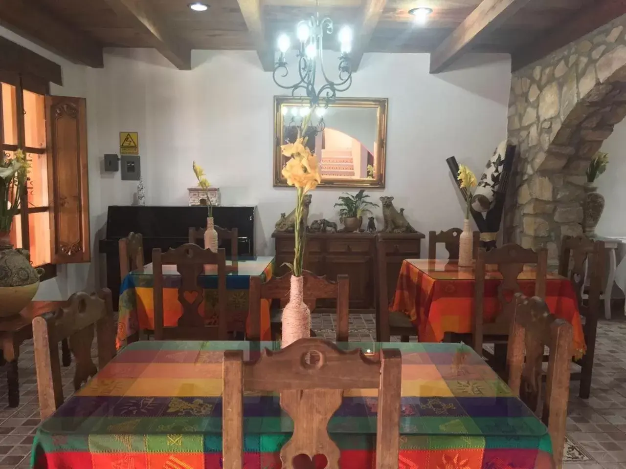 Restaurant/Places to Eat in Hotel Tierra Maya