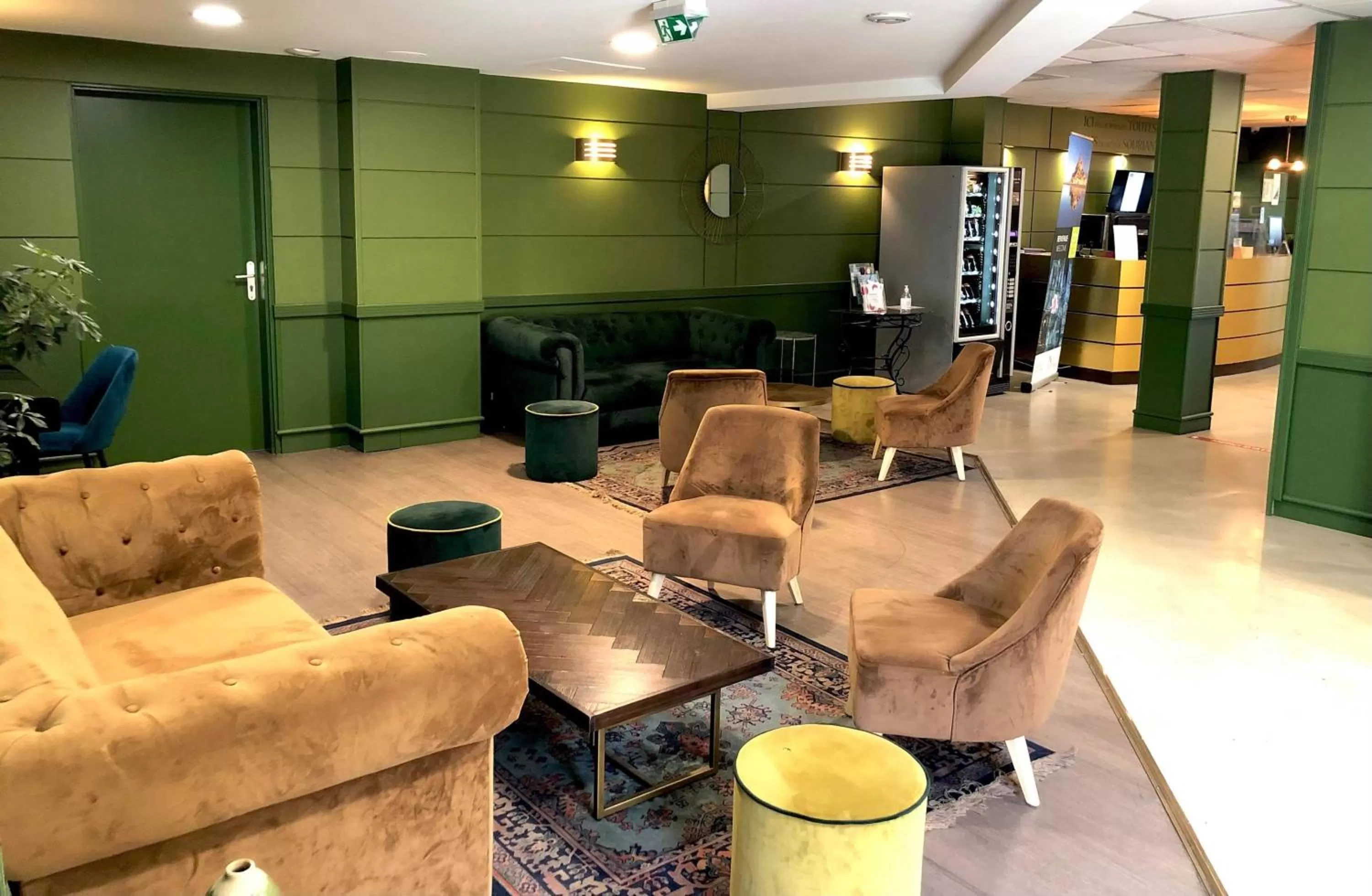 Living room, Lobby/Reception in Kyriad Rouen Centre
