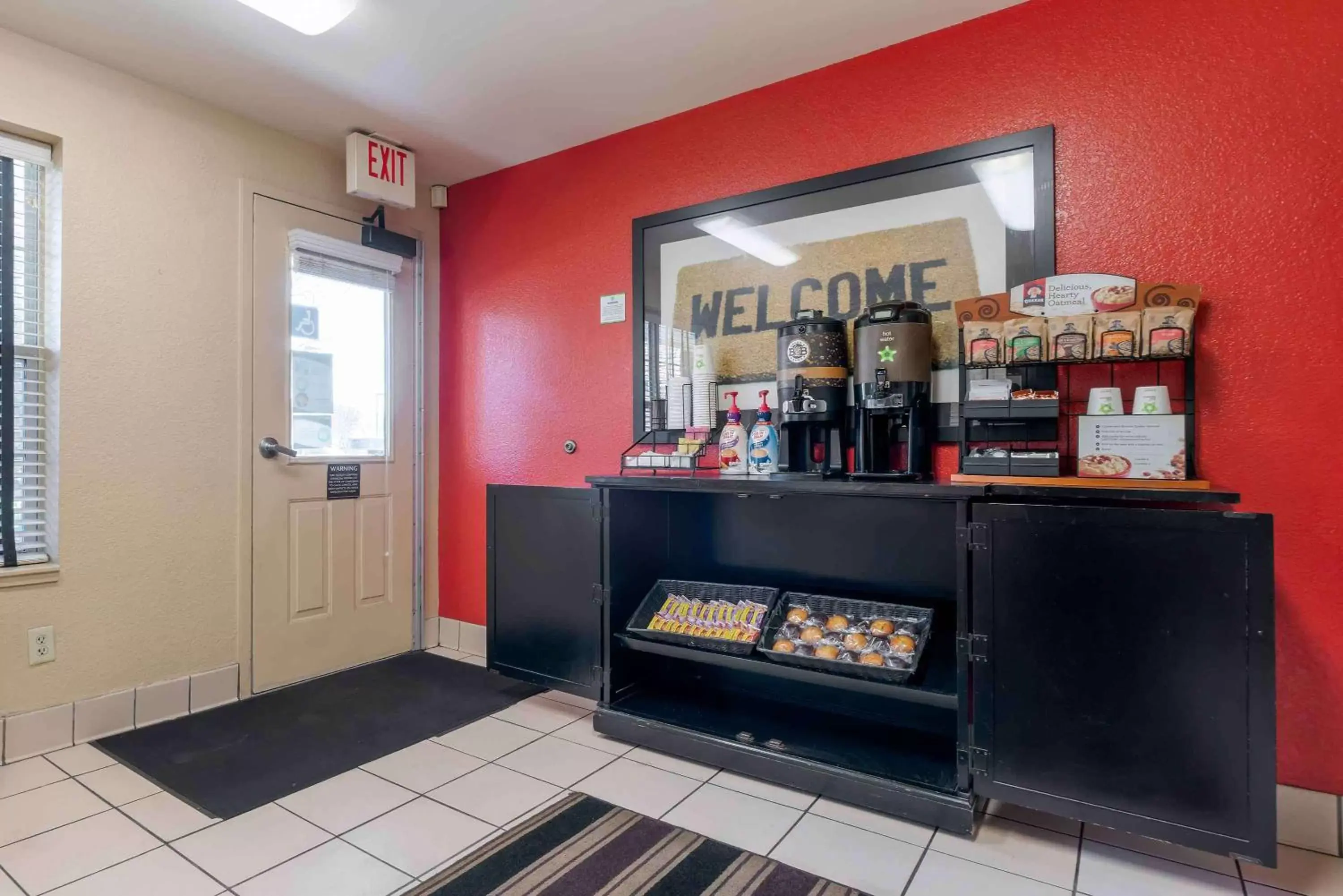 Breakfast in Extended Stay America Suites - Santa Rosa - South