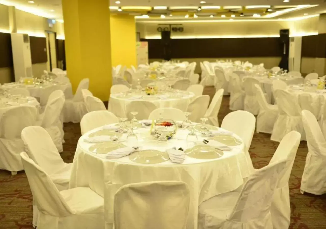 Banquet/Function facilities, Banquet Facilities in Go Hotels Lanang - Davao