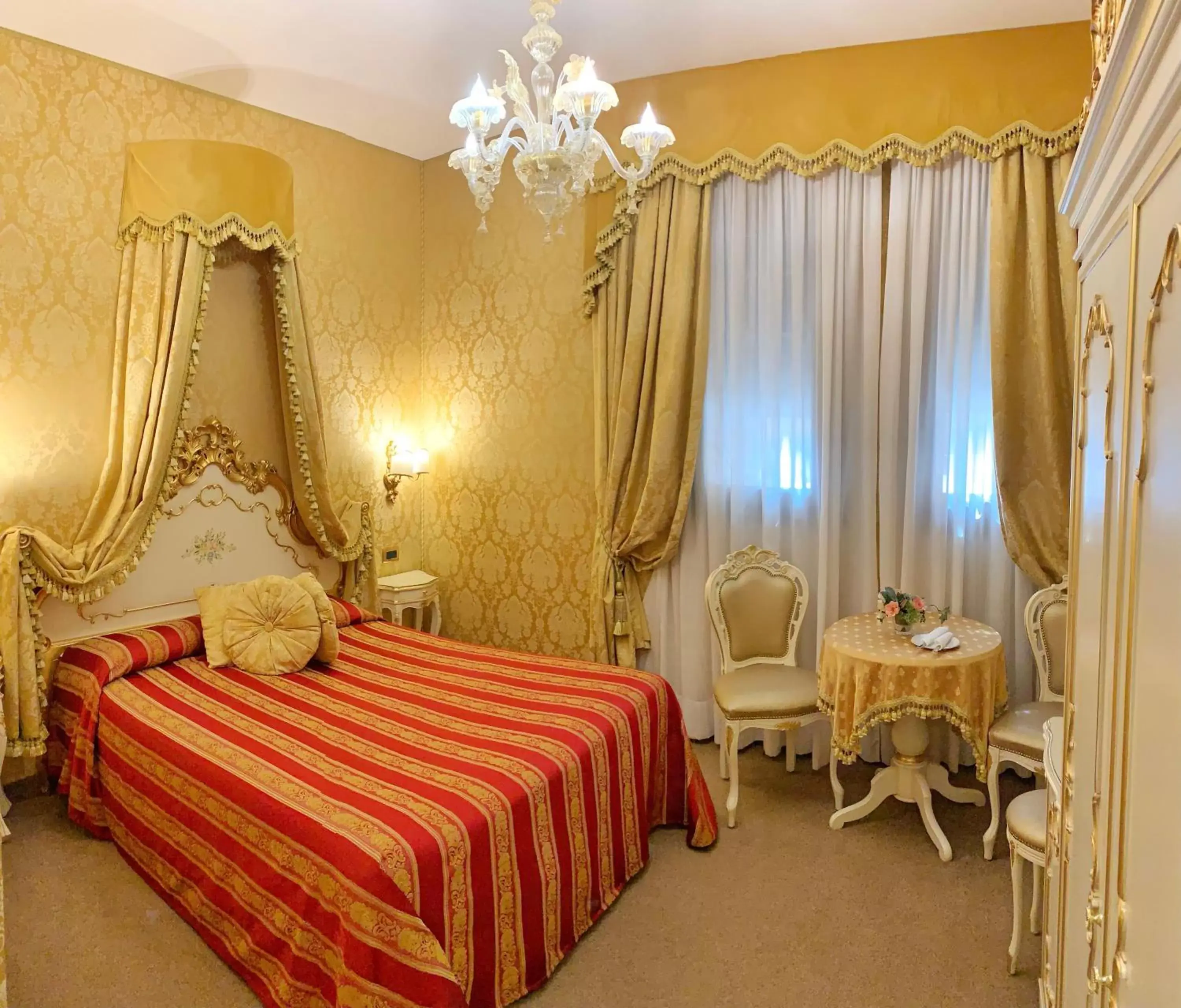 Bedroom in Residenza Veneziana