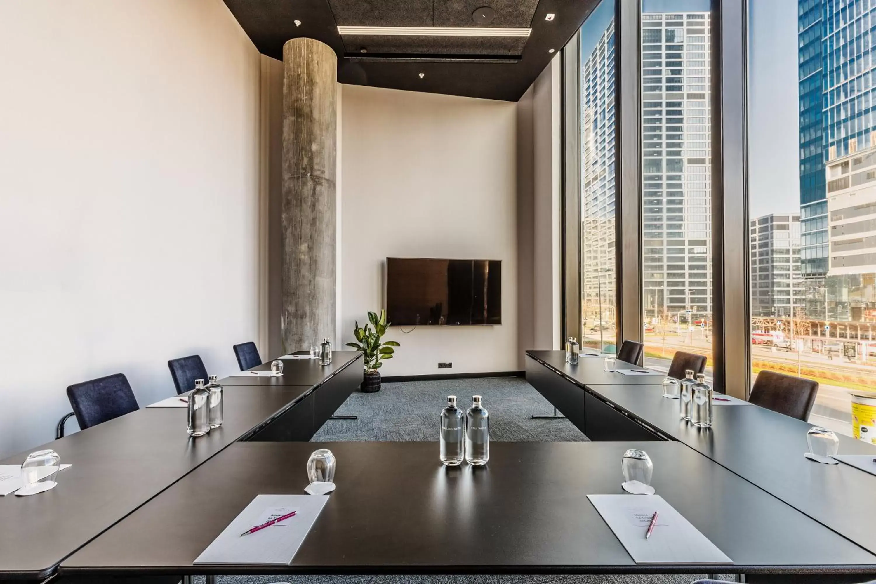 Meeting/conference room in Crowne Plaza - Warsaw - The HUB, an IHG Hotel