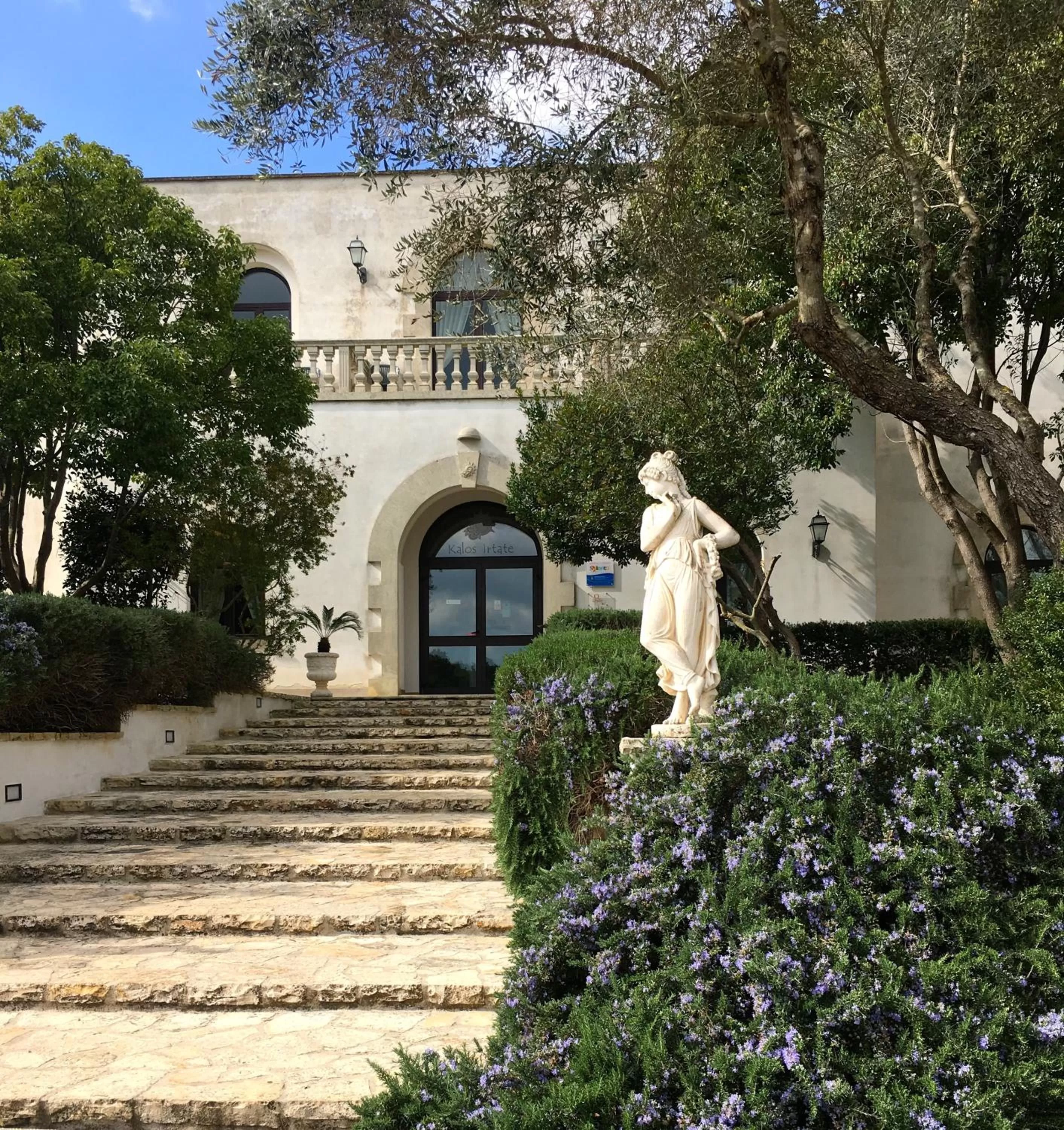 Property Building in Grikò Country Hotel